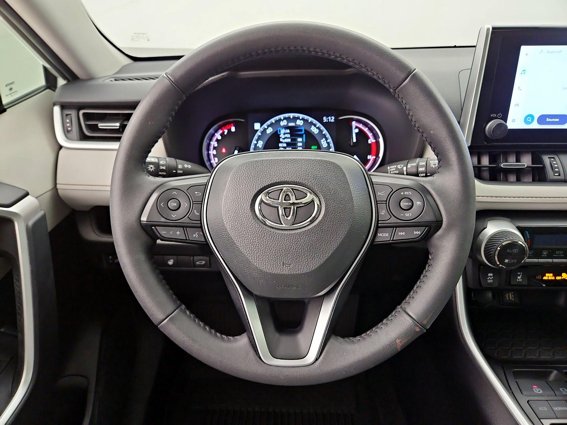 Thumbnail: 2024 Toyota RAV4 - 10