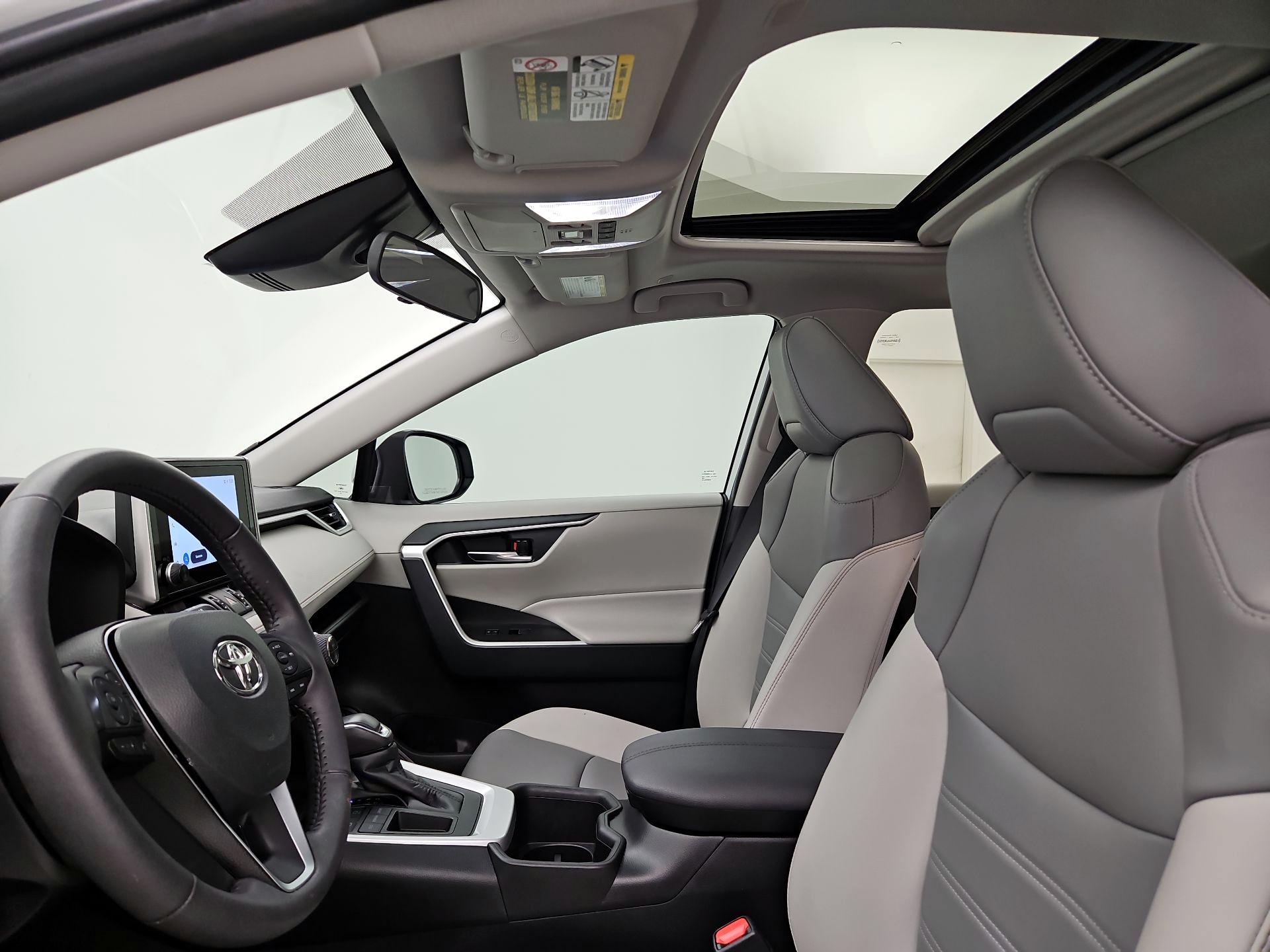 Thumbnail: 2024 Toyota RAV4 - 19