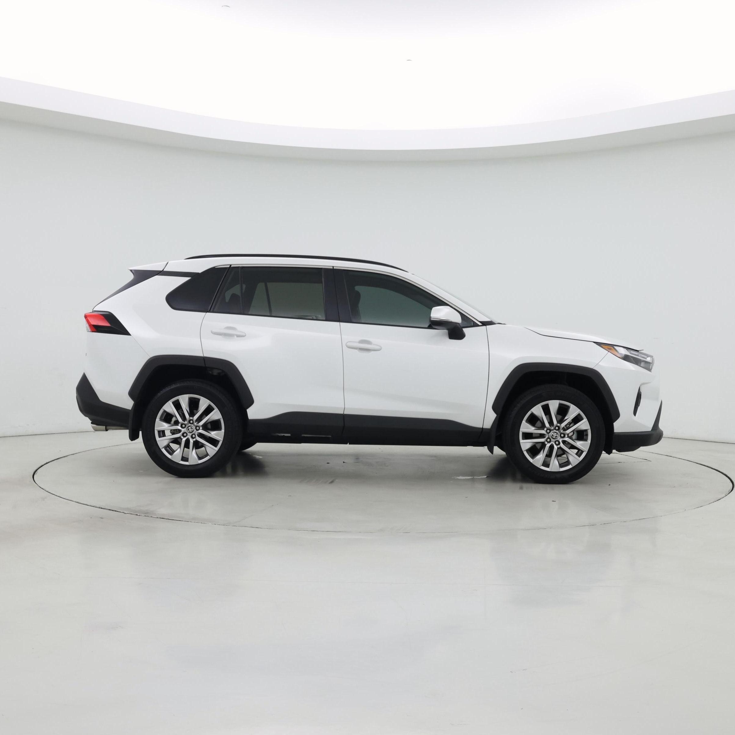 Thumbnail: 2024 Toyota RAV4 - 7