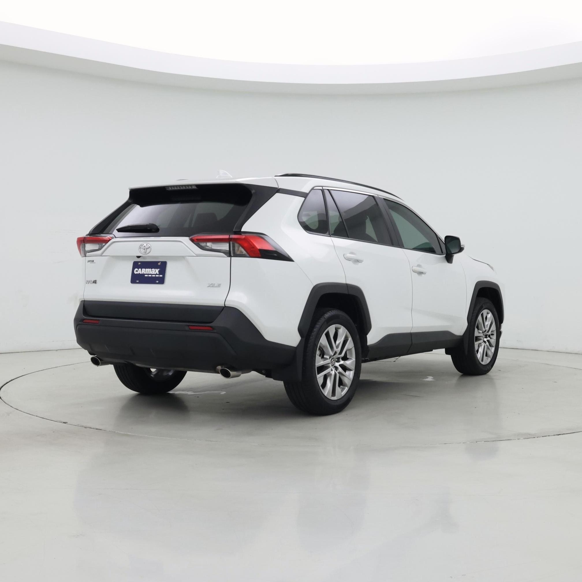 Thumbnail: 2024 Toyota RAV4 - 8