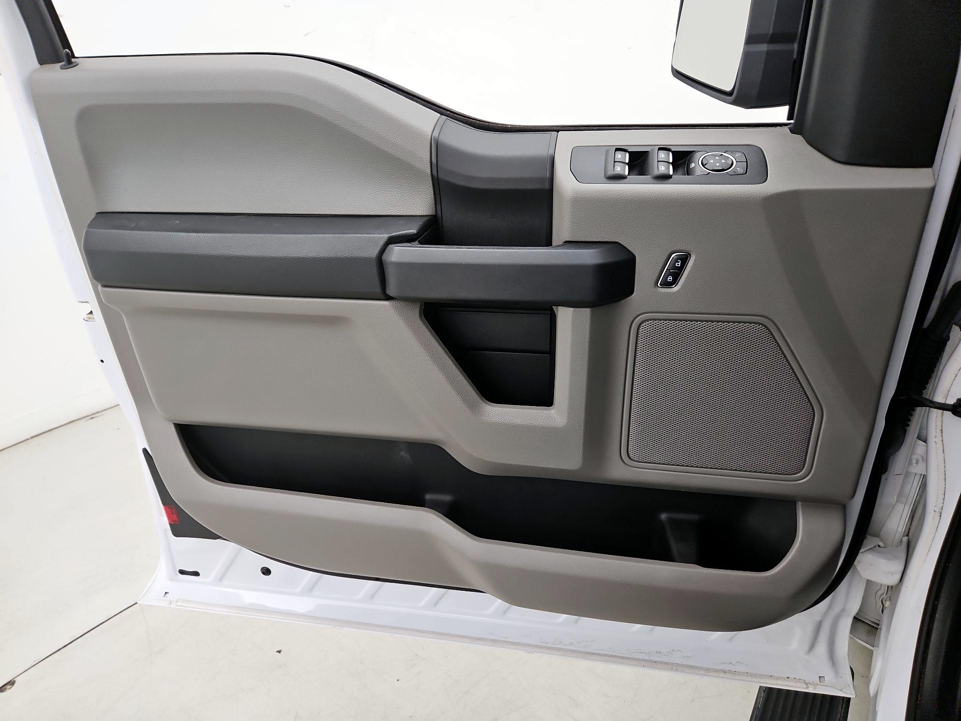 Thumbnail: 2016 Ford F-150 - 12