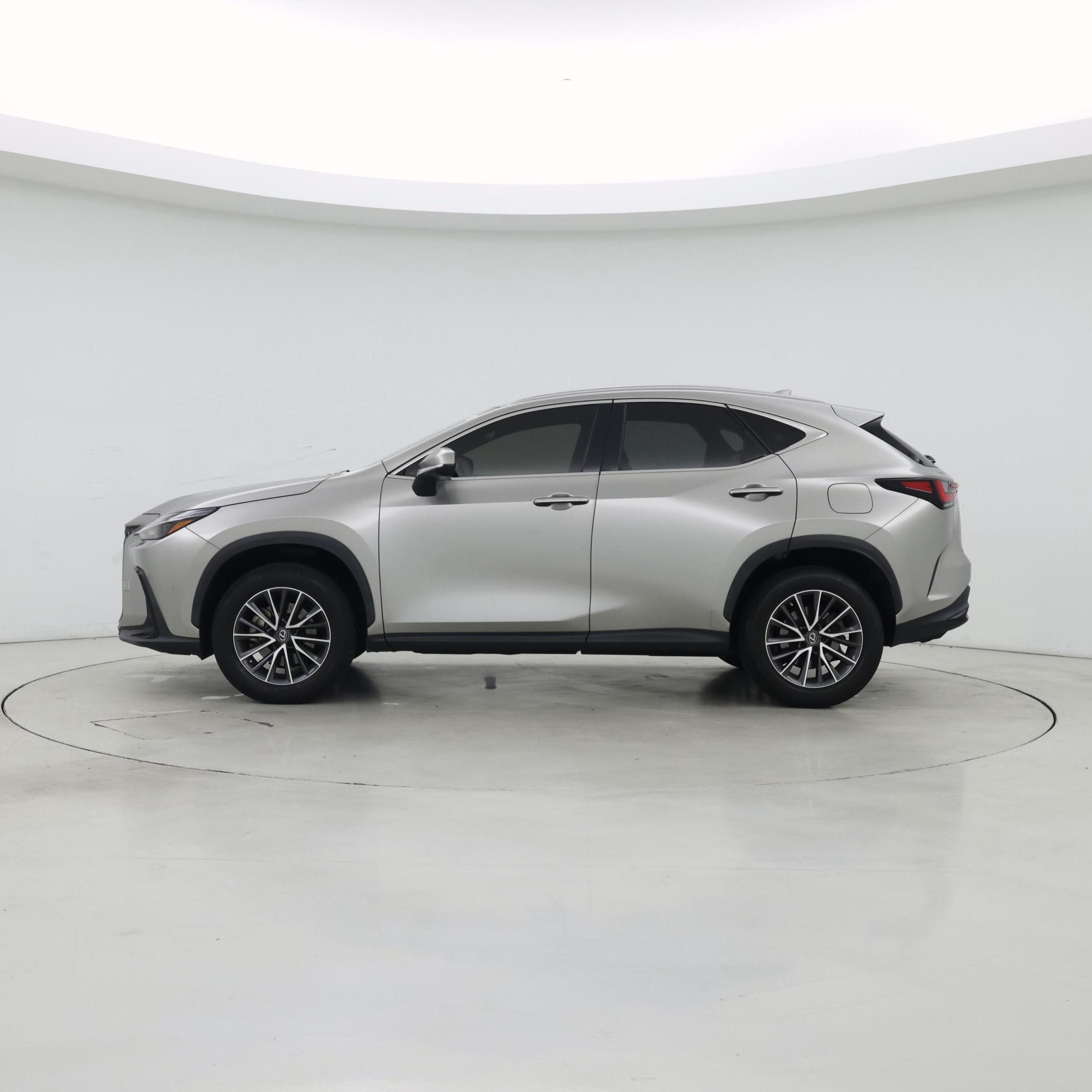 Thumbnail: 2022 Lexus NX - 3