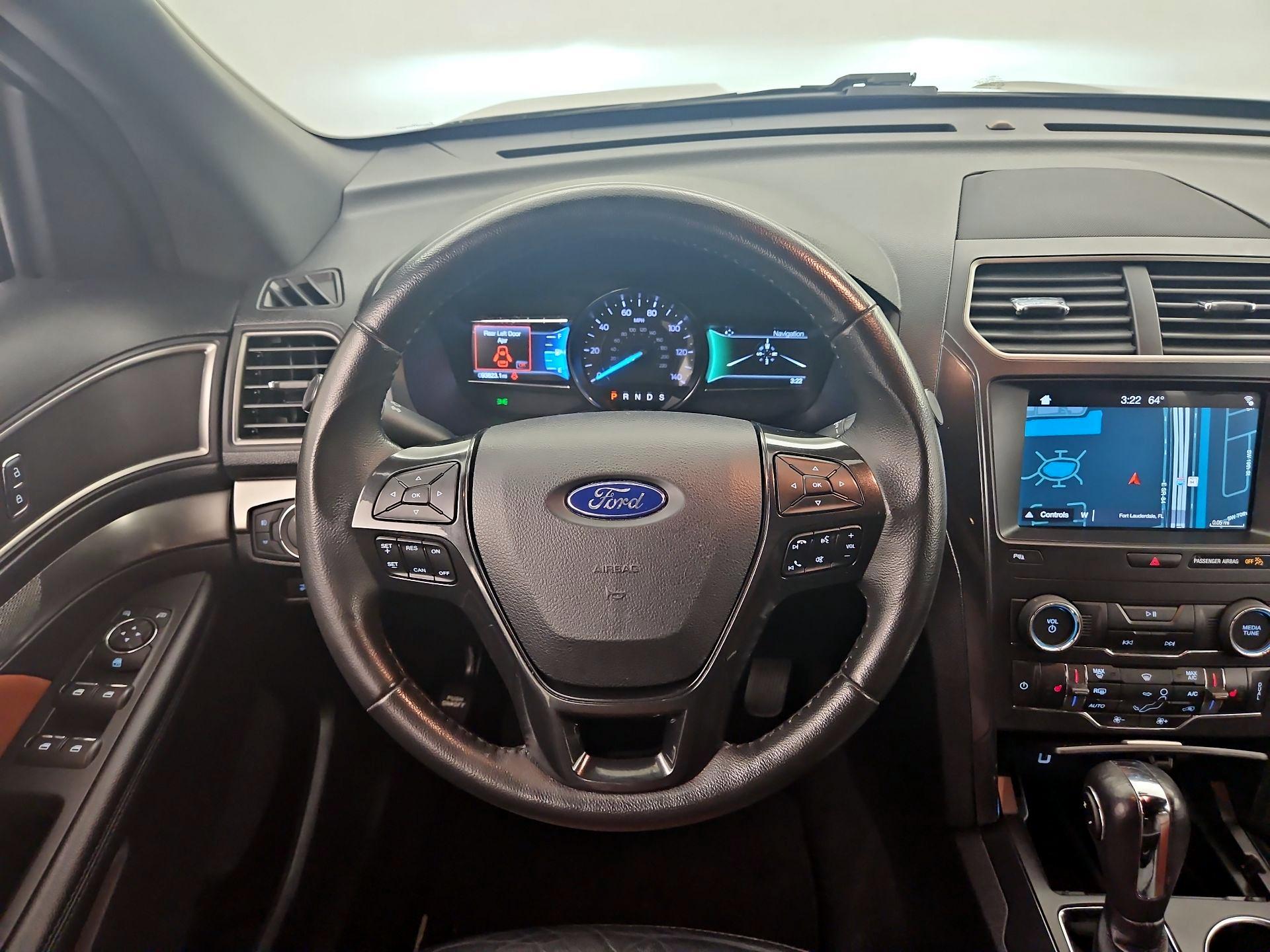 Thumbnail: 2019 Ford Explorer - 10