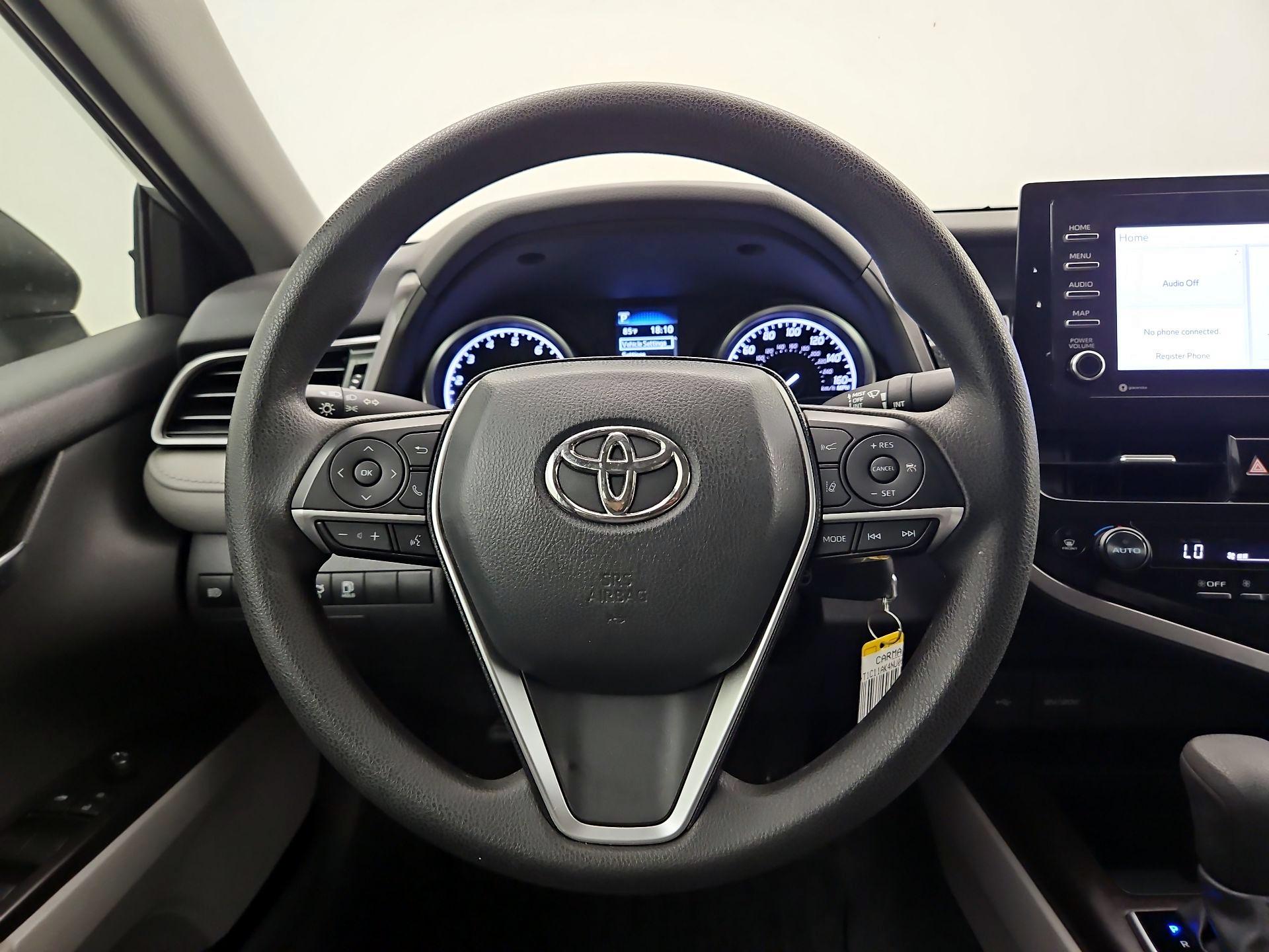 Thumbnail: 2022 Toyota Camry - 10