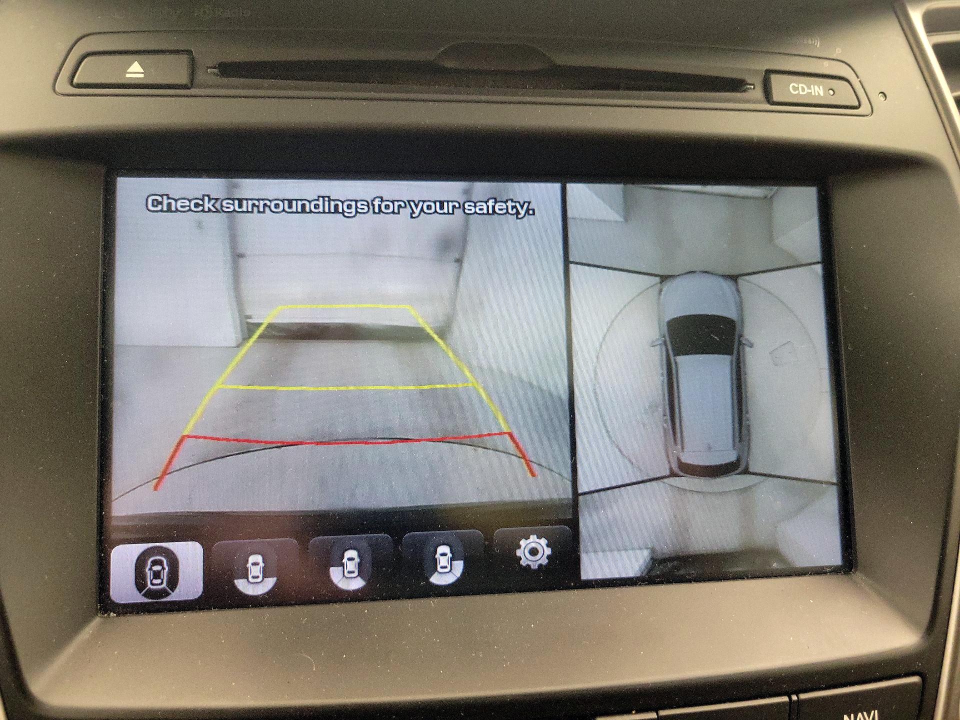 Thumbnail: 2018 Hyundai Santa Fe - 15