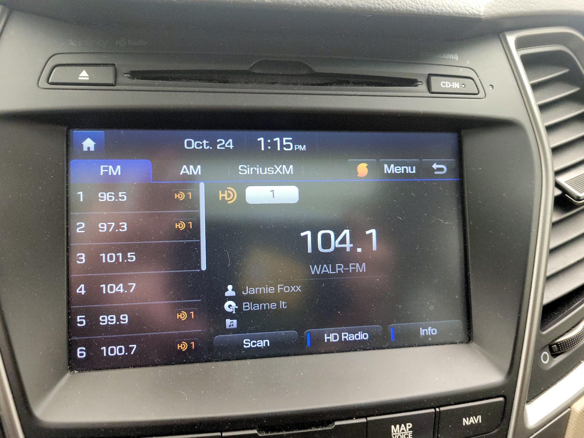 Thumbnail: 2018 Hyundai Santa Fe - 16