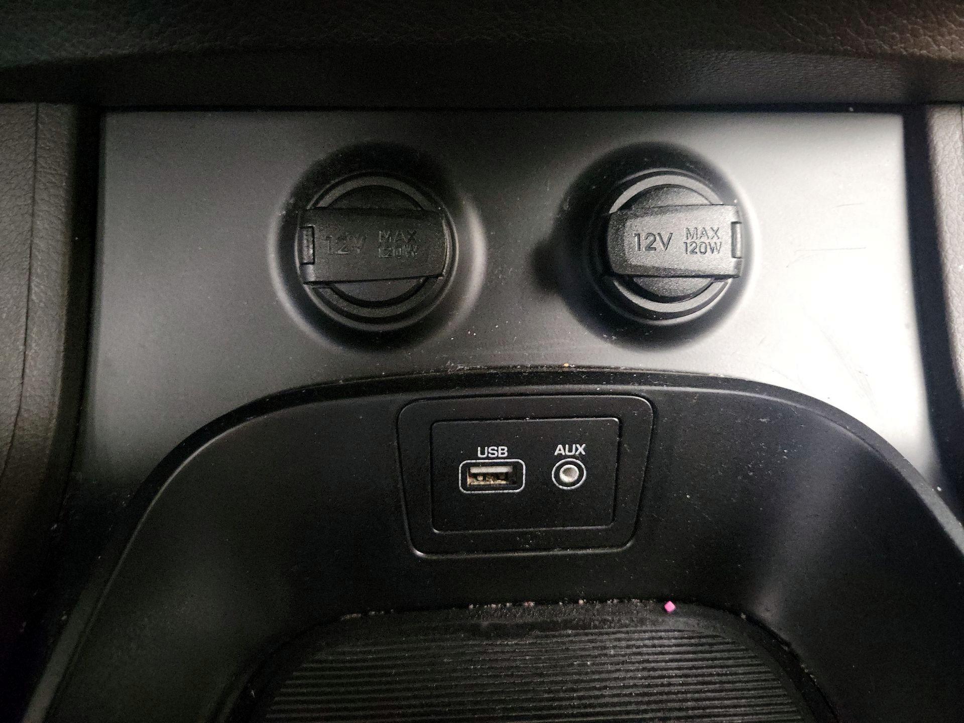 Thumbnail: 2018 Hyundai Santa Fe - 19