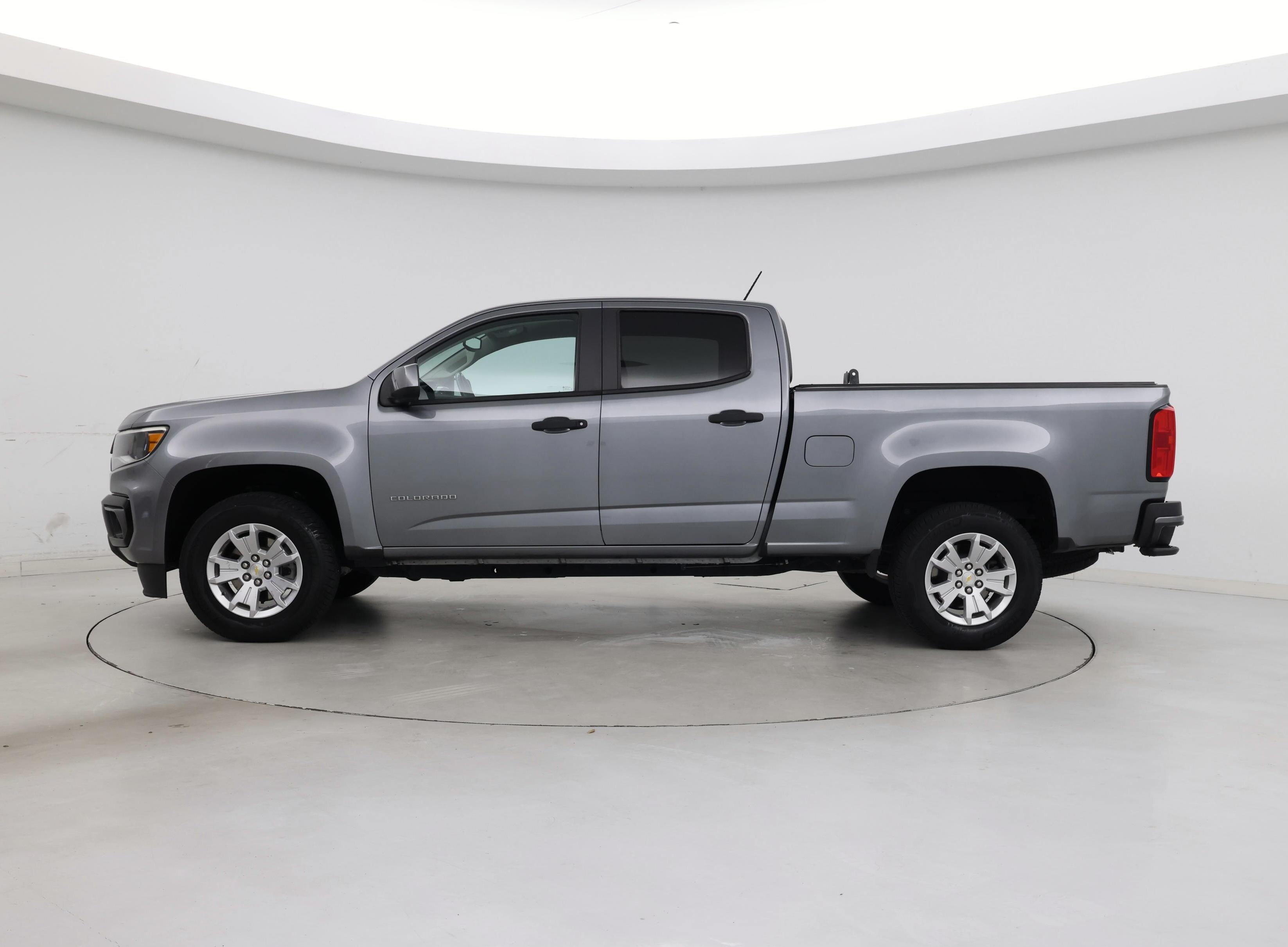Thumbnail: 2022 Chevrolet Colorado - 3