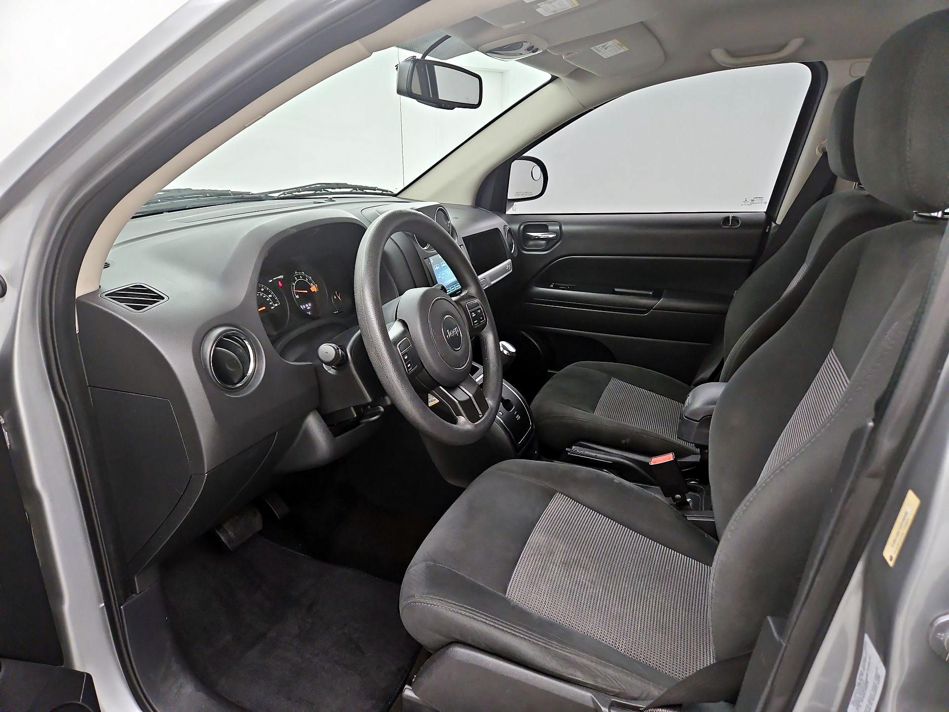 Thumbnail: 2016 Jeep Compass - 11