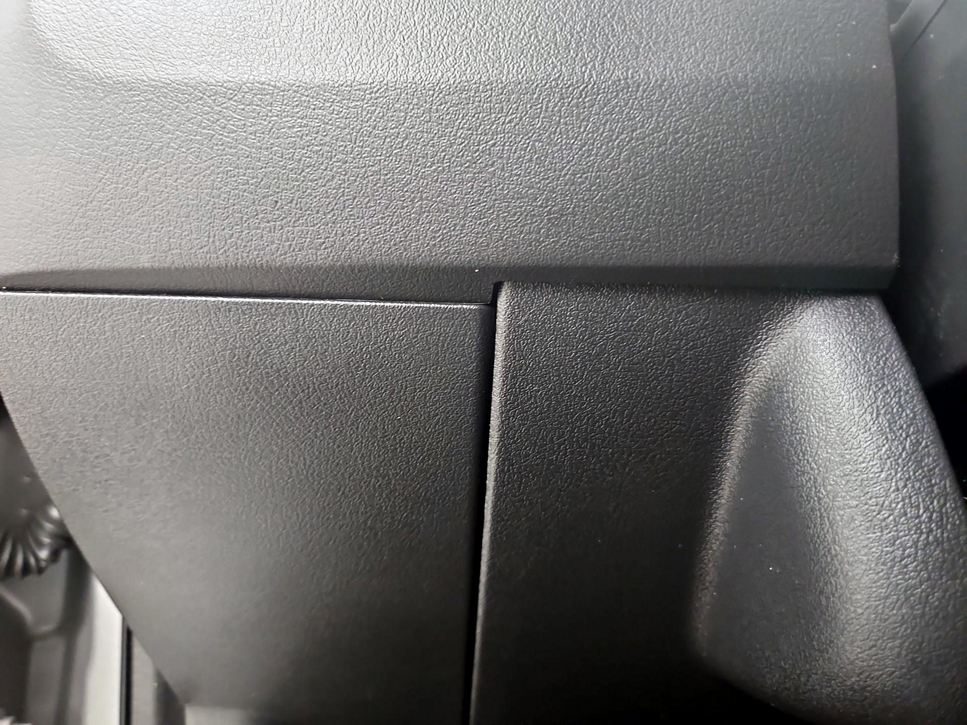 Thumbnail: 2016 Jeep Compass - 13