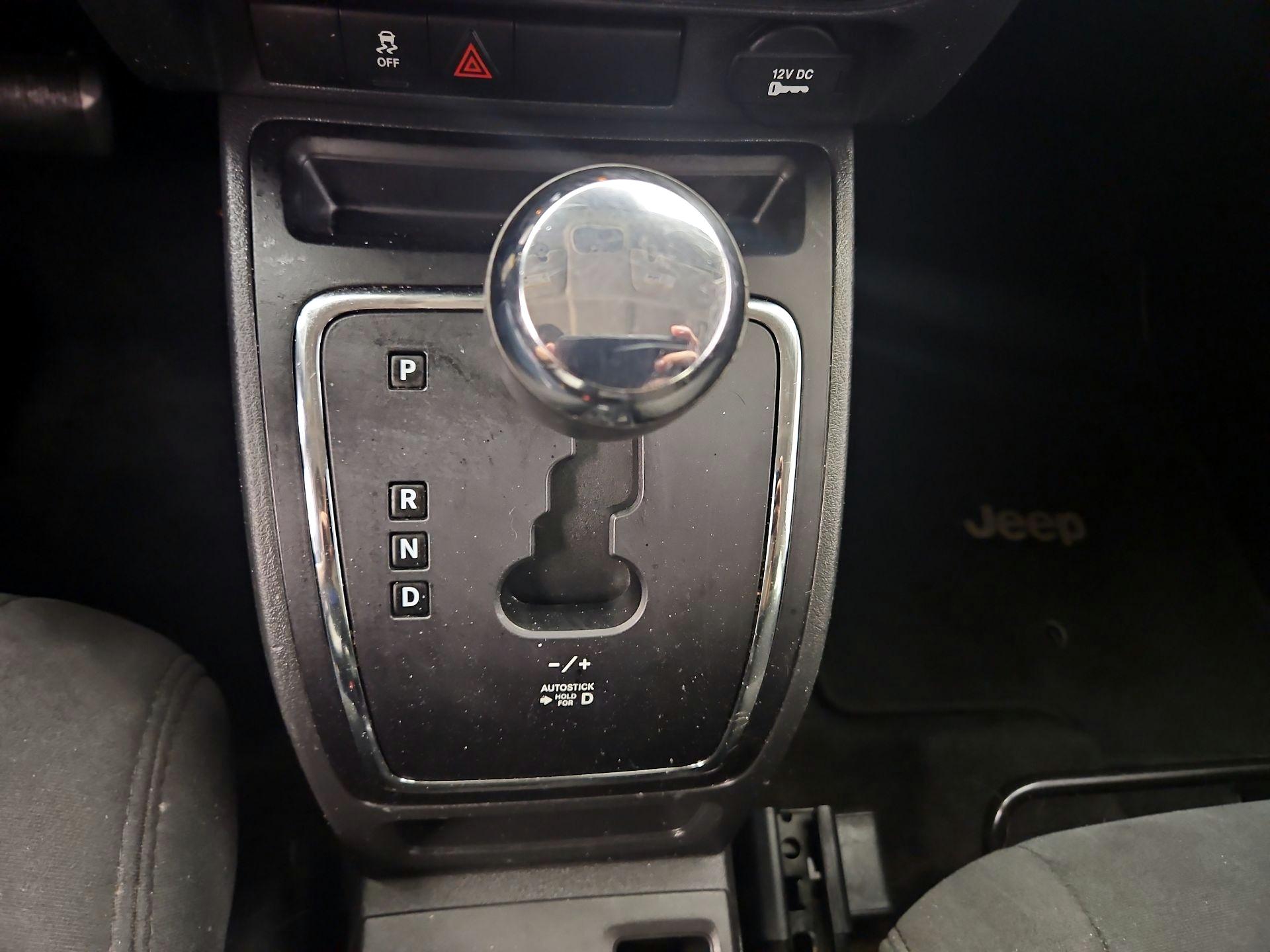 Thumbnail: 2016 Jeep Compass - 16