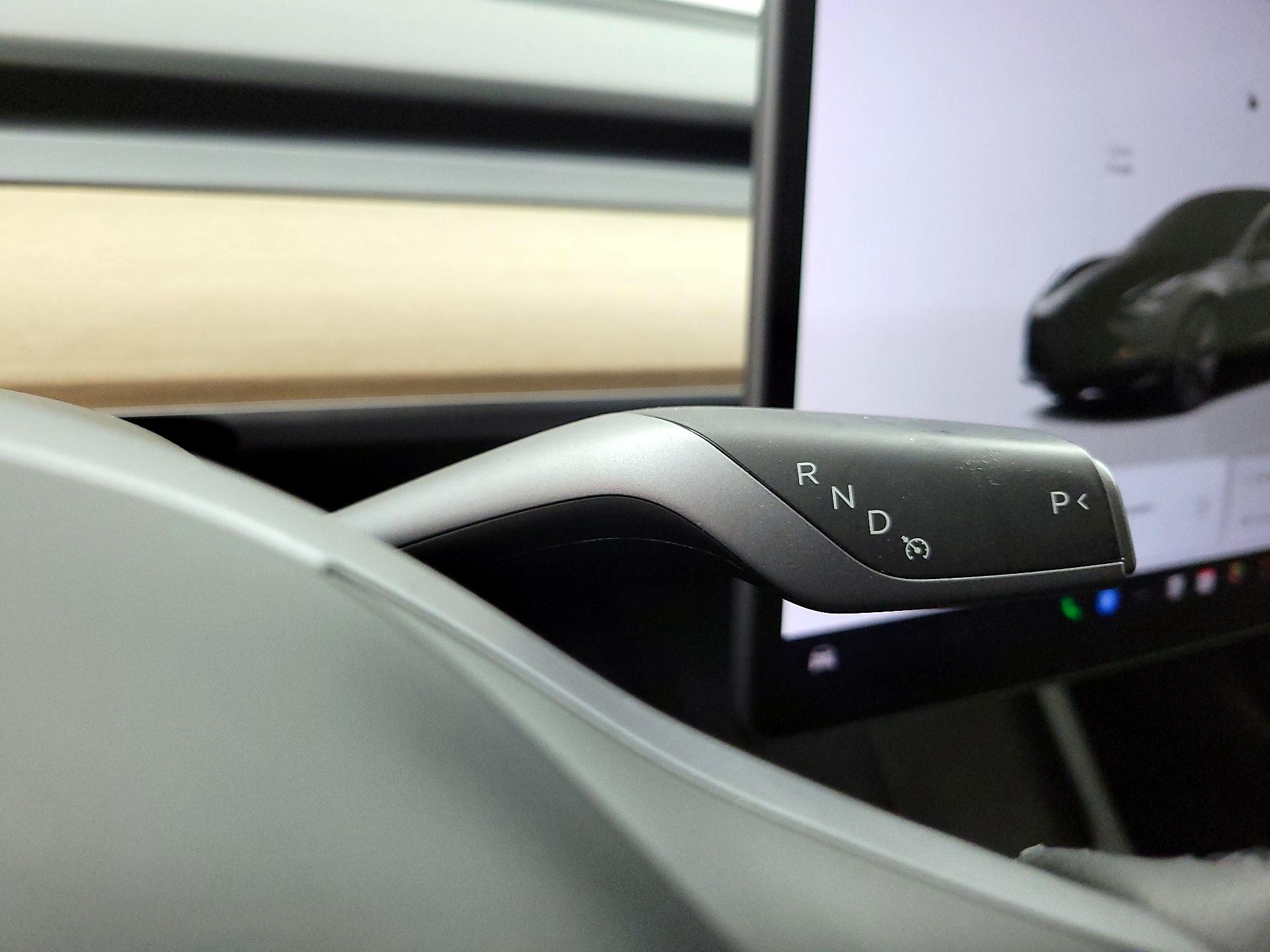 Thumbnail: 2022 Tesla Model 3 - 17