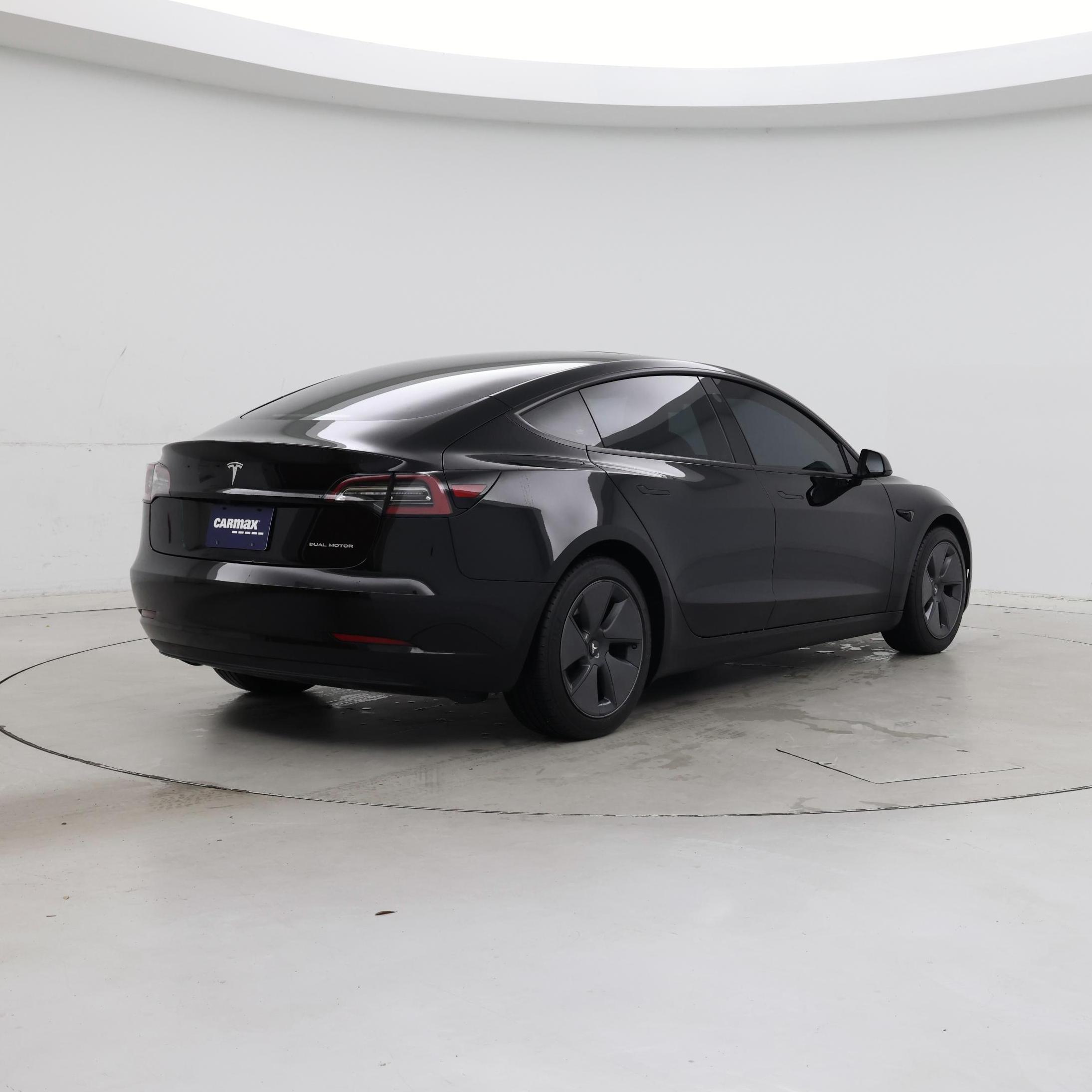 Thumbnail: 2022 Tesla Model 3 - 8