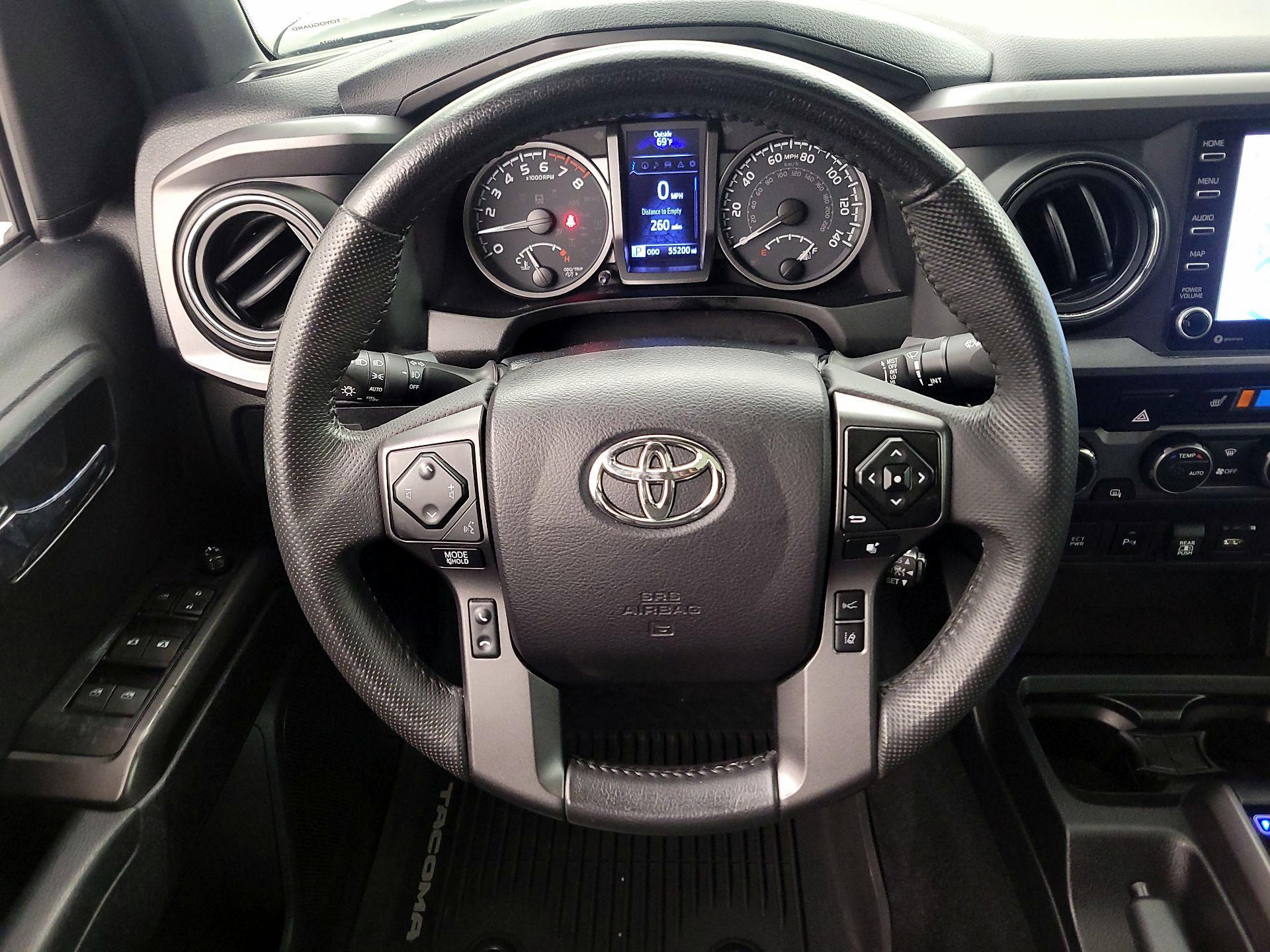 Thumbnail: 2021 Toyota Tacoma - 10