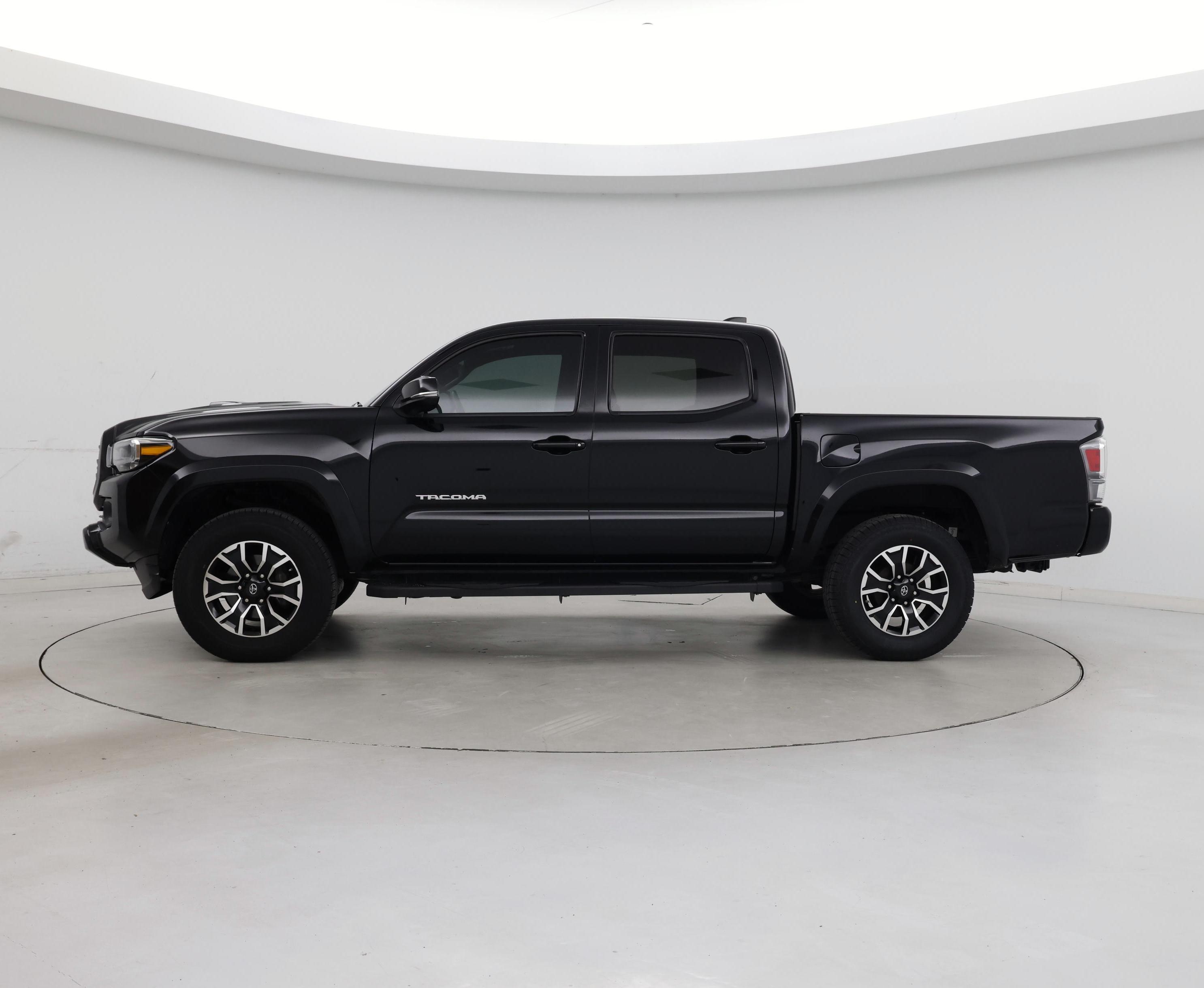 Thumbnail: 2021 Toyota Tacoma - 3