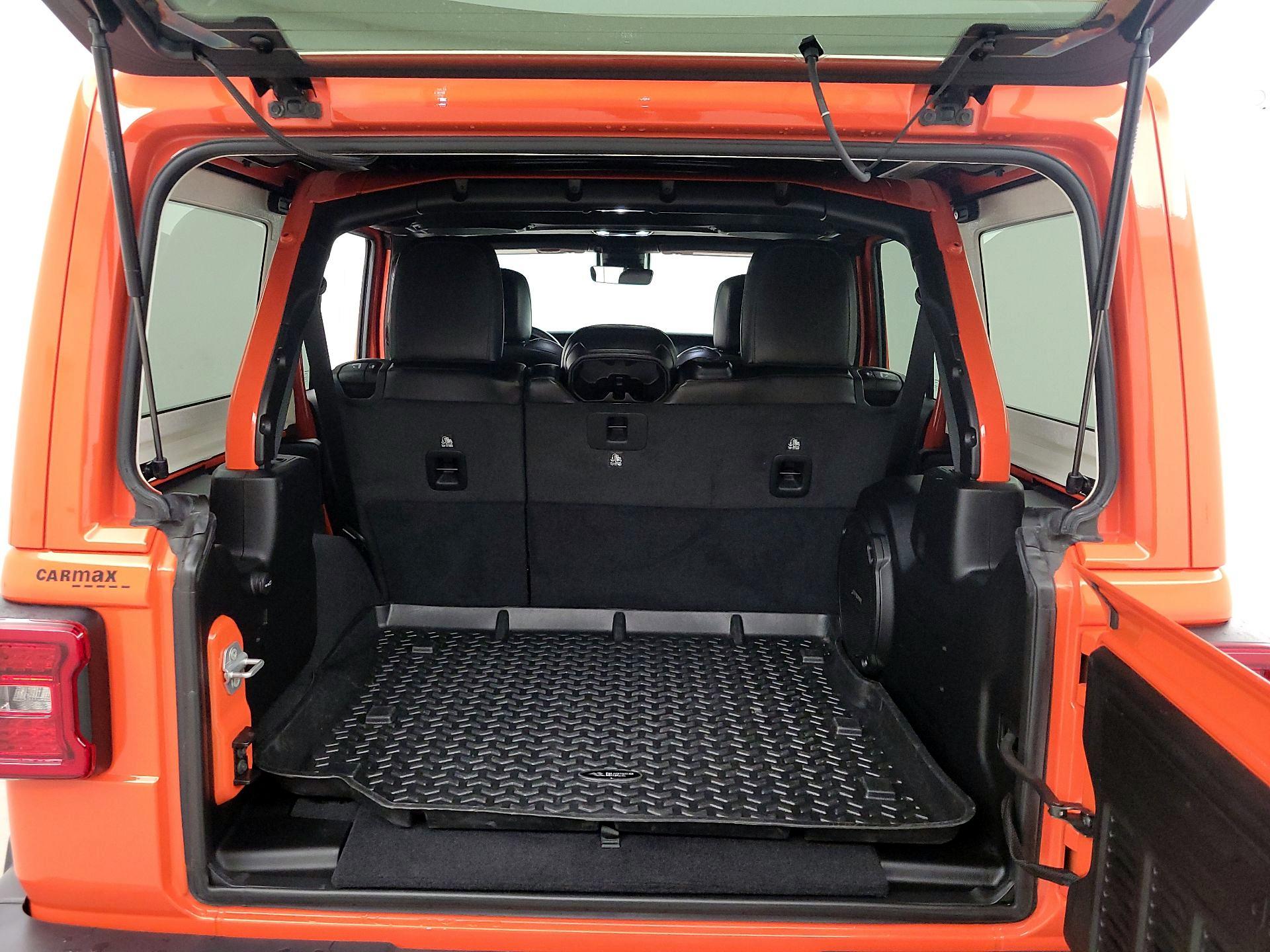 Thumbnail: 2020 Jeep Wrangler - 20