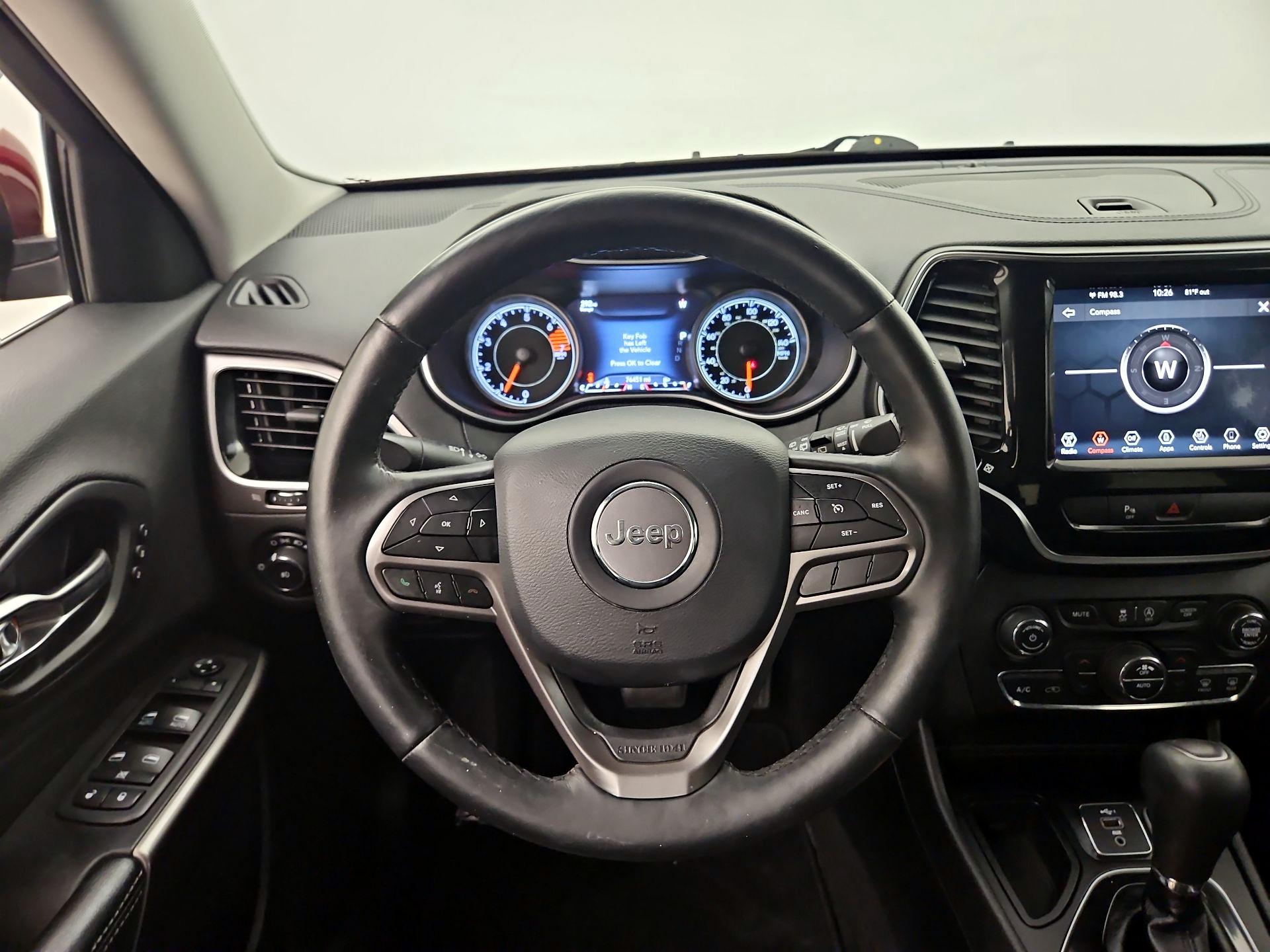 Thumbnail: 2019 Jeep Cherokee - 10