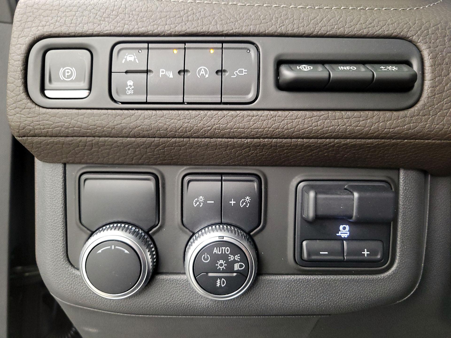 Thumbnail: 2021 GMC Yukon - 13