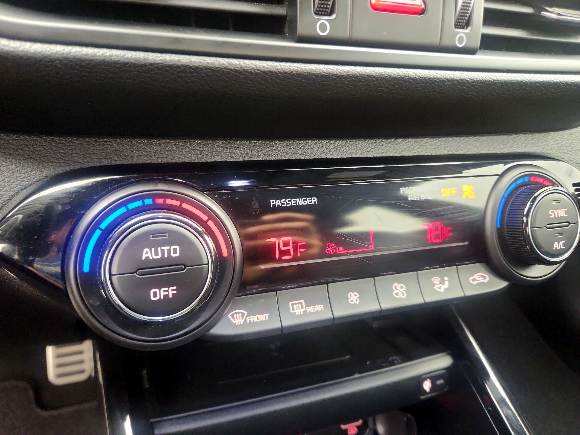 Thumbnail: 2022 Kia Forte - 17