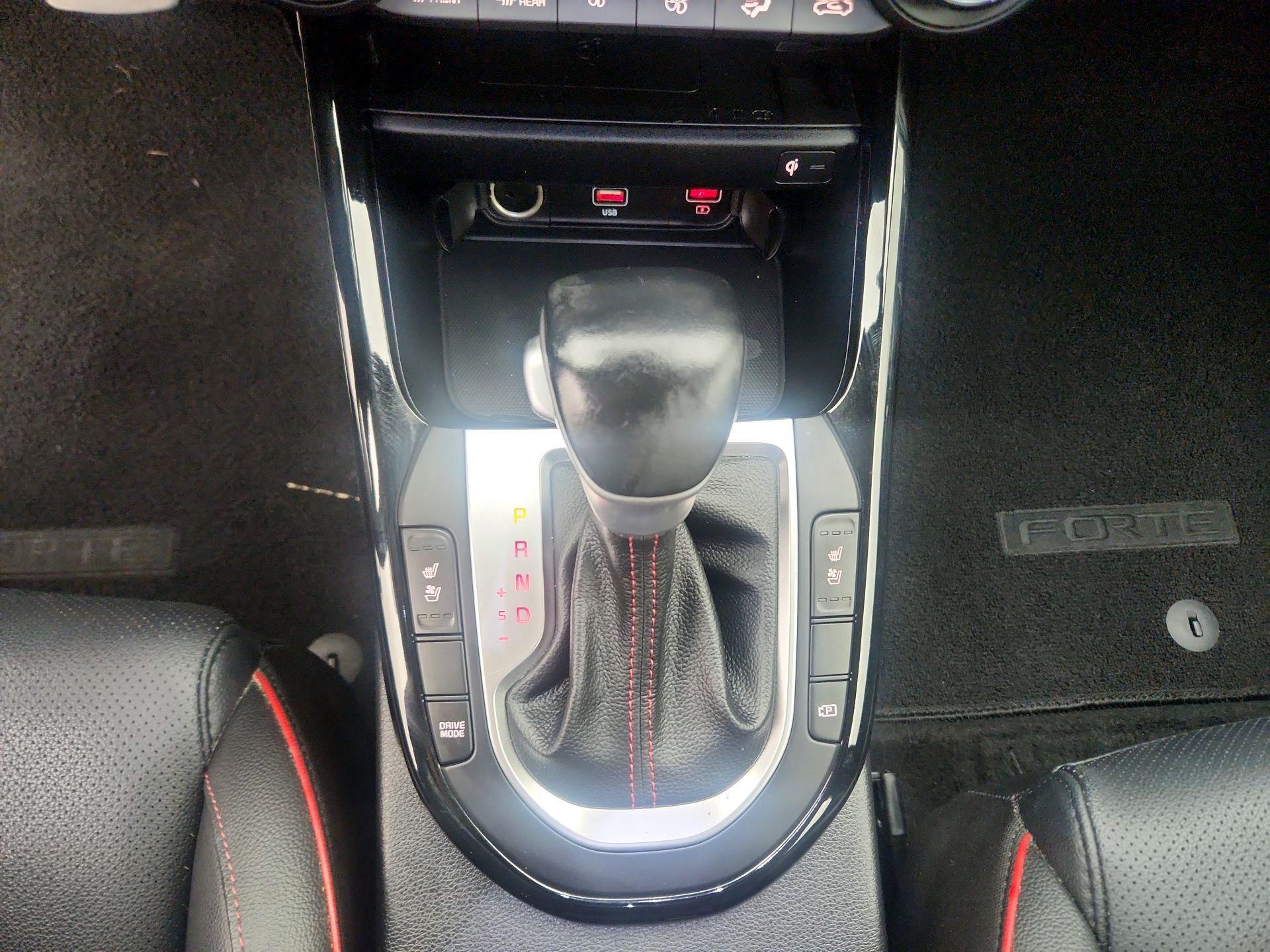 Thumbnail: 2022 Kia Forte - 18