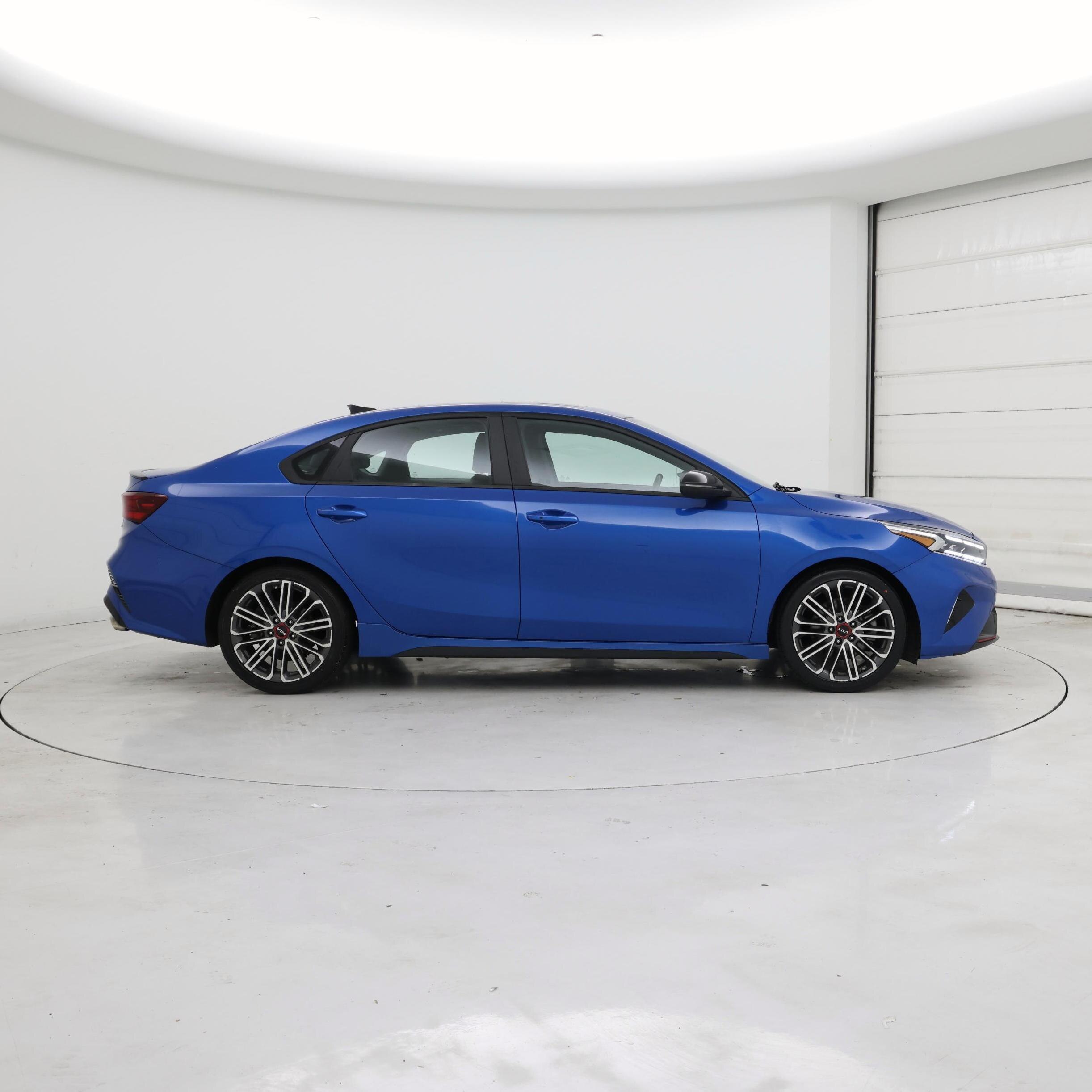 Thumbnail: 2022 Kia Forte - 7