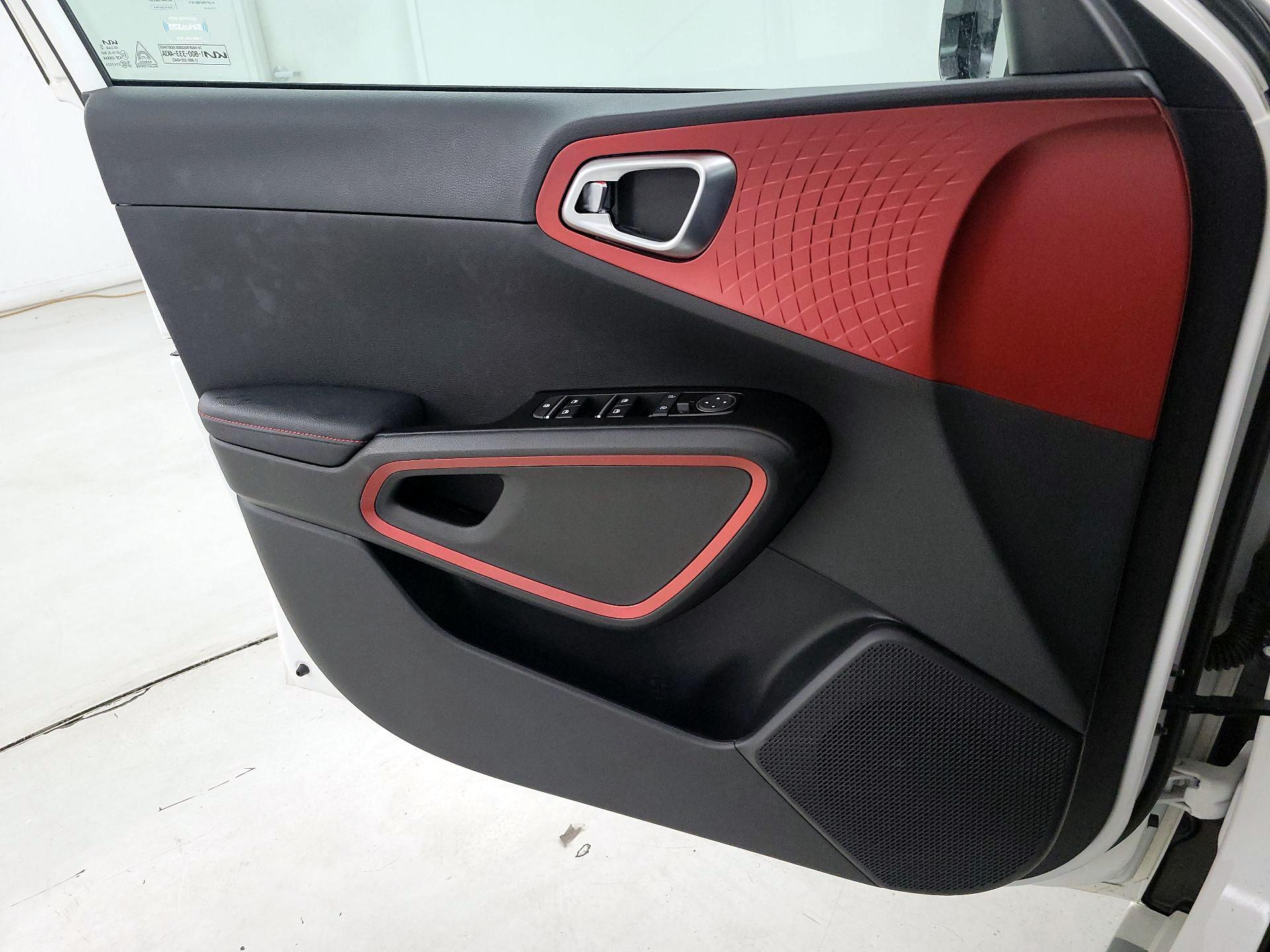 Thumbnail: 2023 Kia Soul - 12