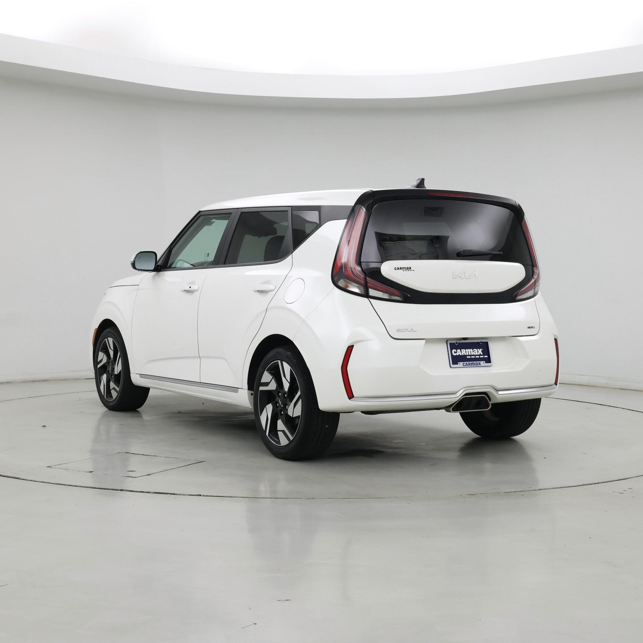 Thumbnail: 2023 Kia Soul - 2