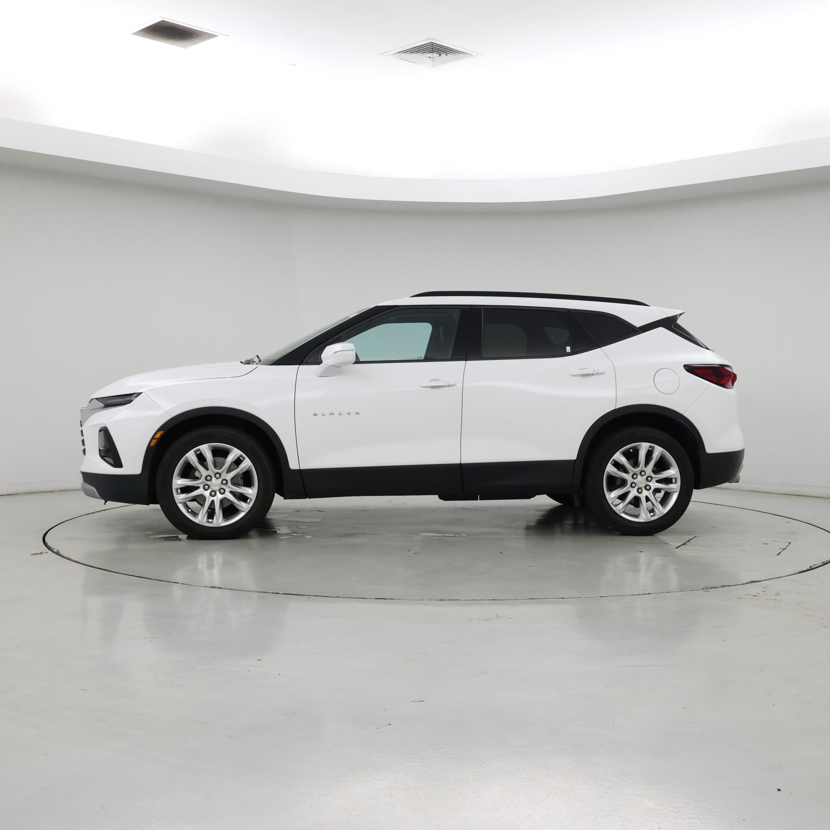 Thumbnail: 2020 Chevrolet Blazer - 3