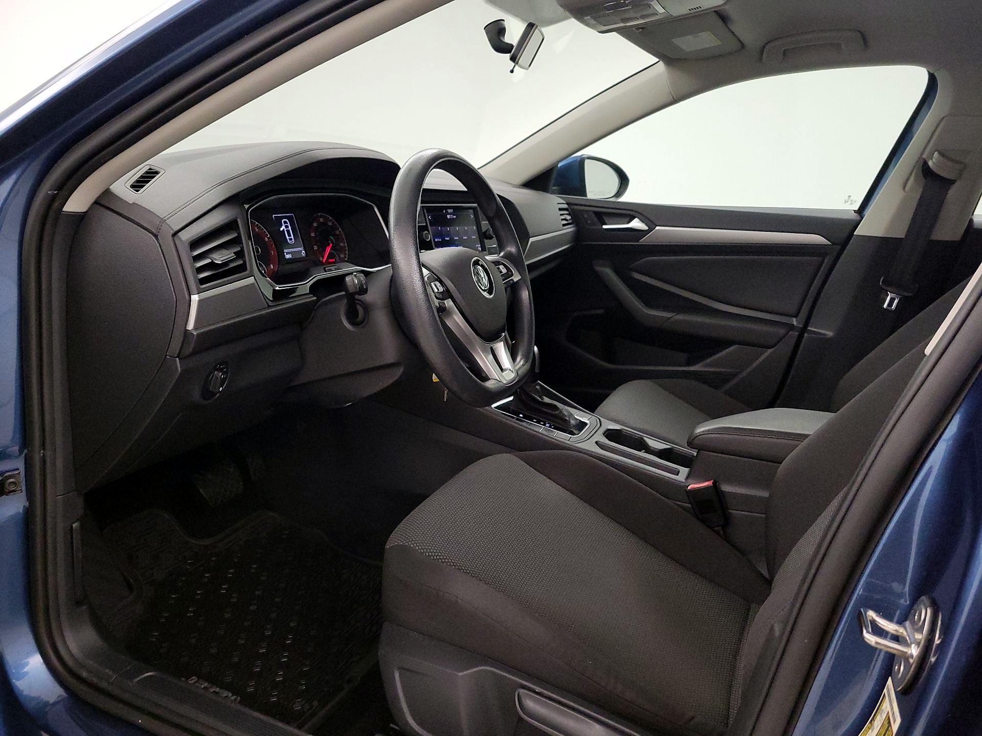 Thumbnail: 2020 Volkswagen Jetta - 11