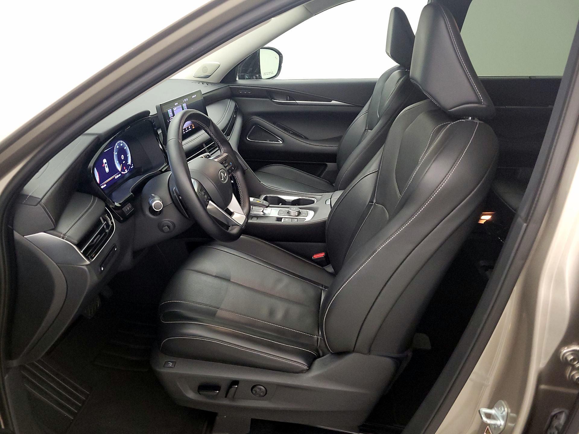 Thumbnail: 2022 INFINITI QX60 - 11