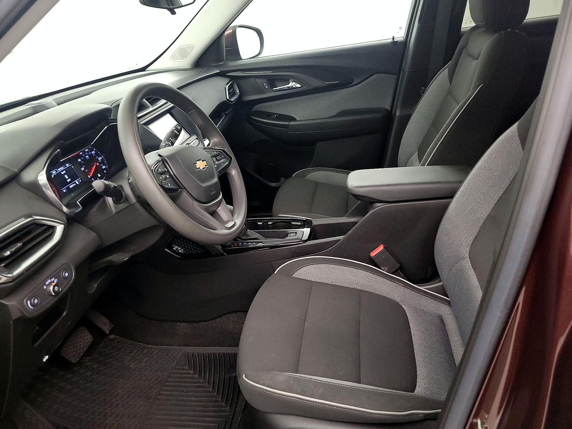 Thumbnail: 2023 Chevrolet TrailBlazer - 11