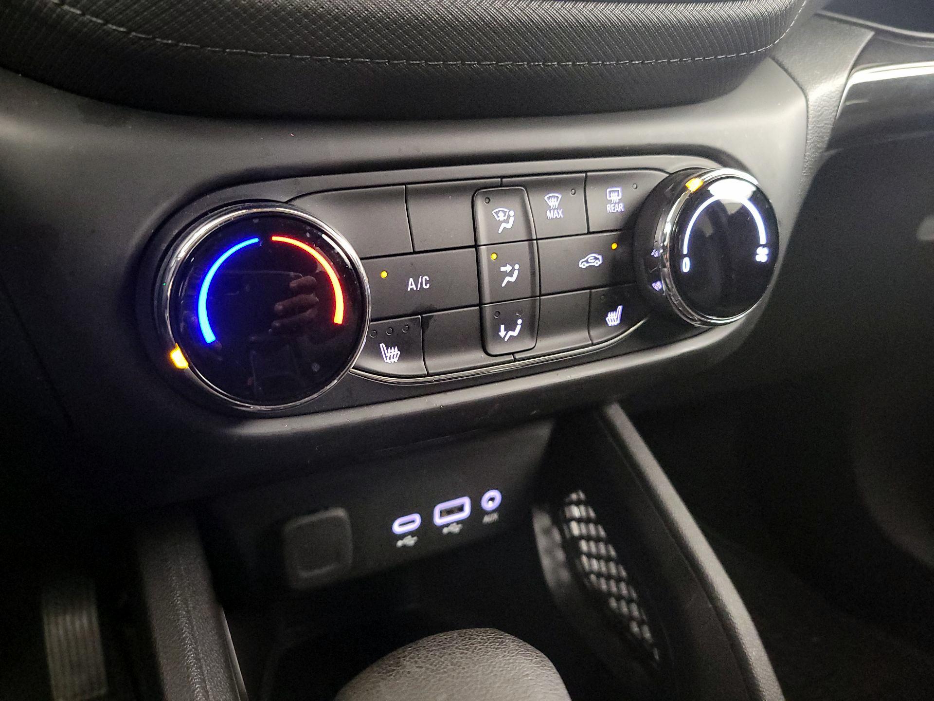 Thumbnail: 2023 Chevrolet TrailBlazer - 16