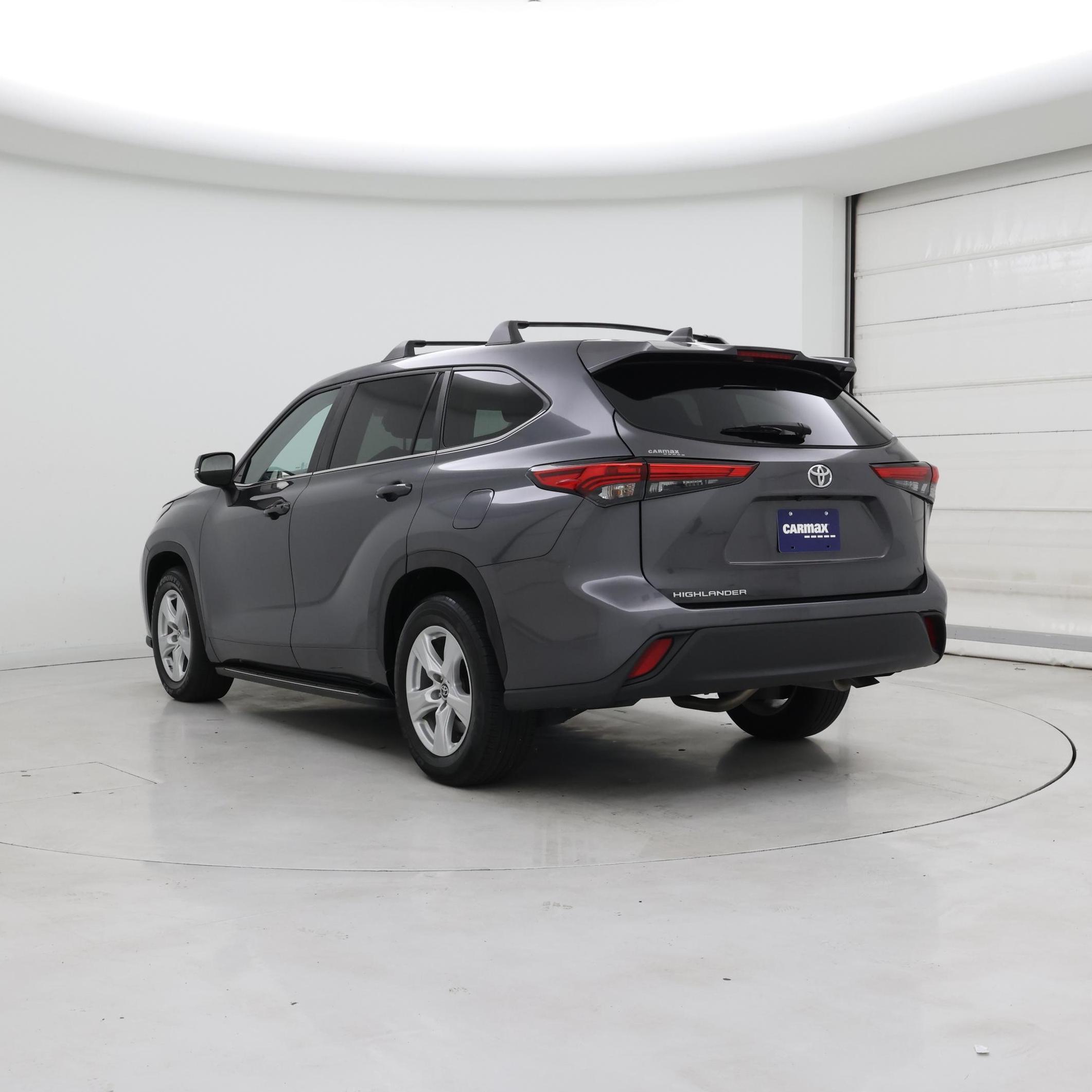 Thumbnail: 2023 Toyota Highlander - 2