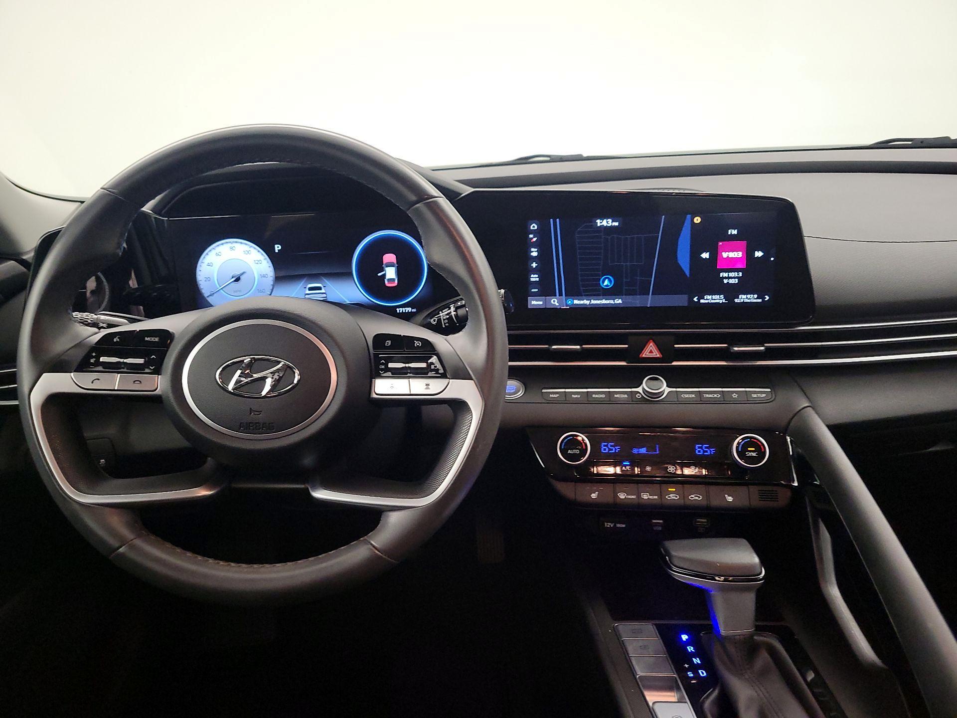 Thumbnail: 2023 Hyundai Elantra - 9