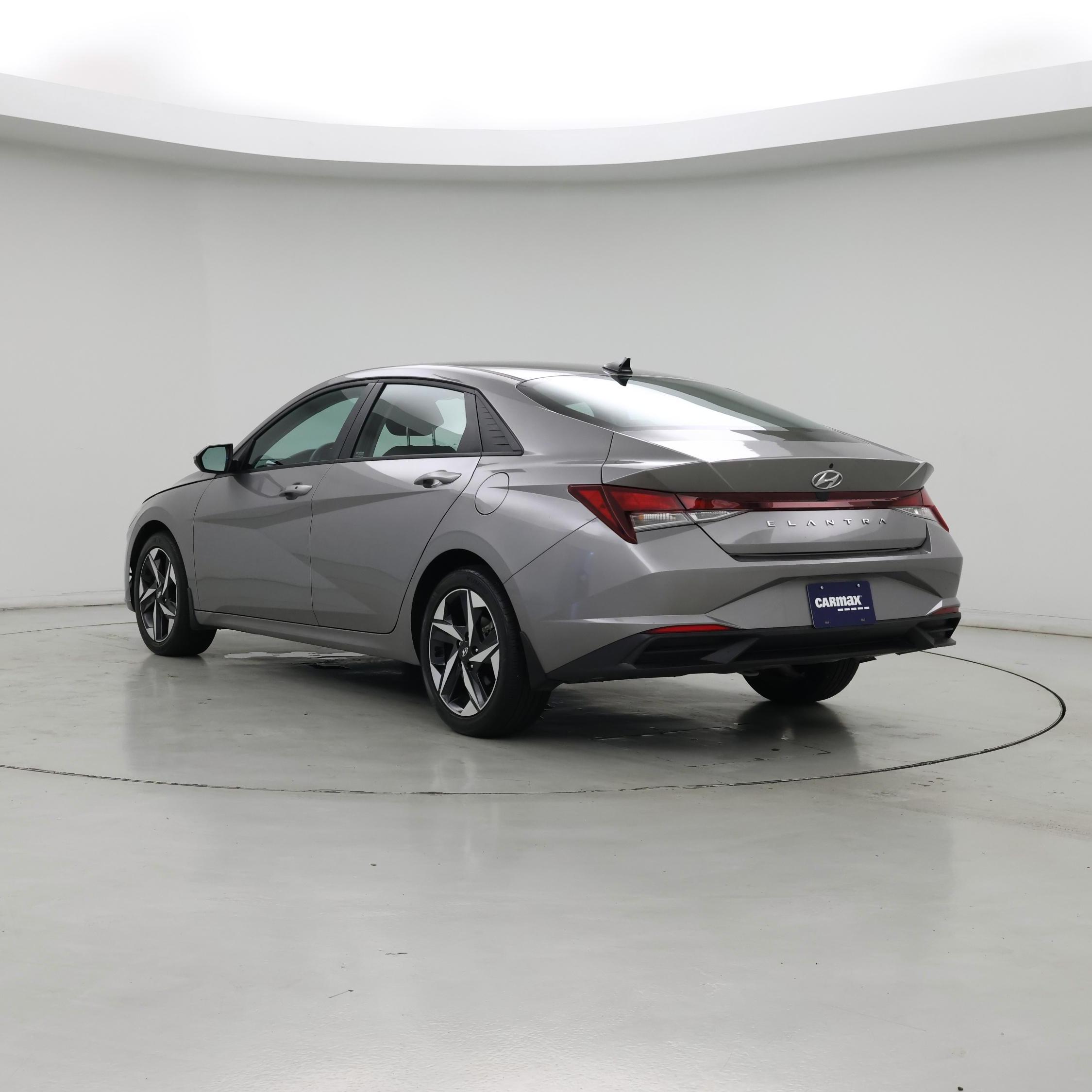 Thumbnail: 2023 Hyundai Elantra - 2