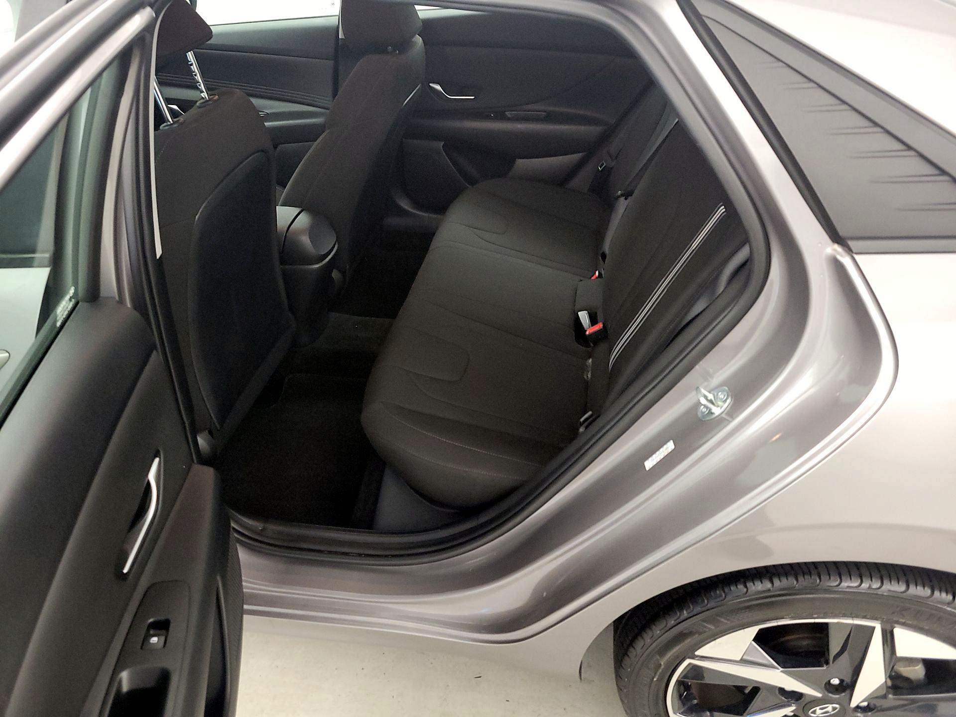 Thumbnail: 2023 Hyundai Elantra - 20