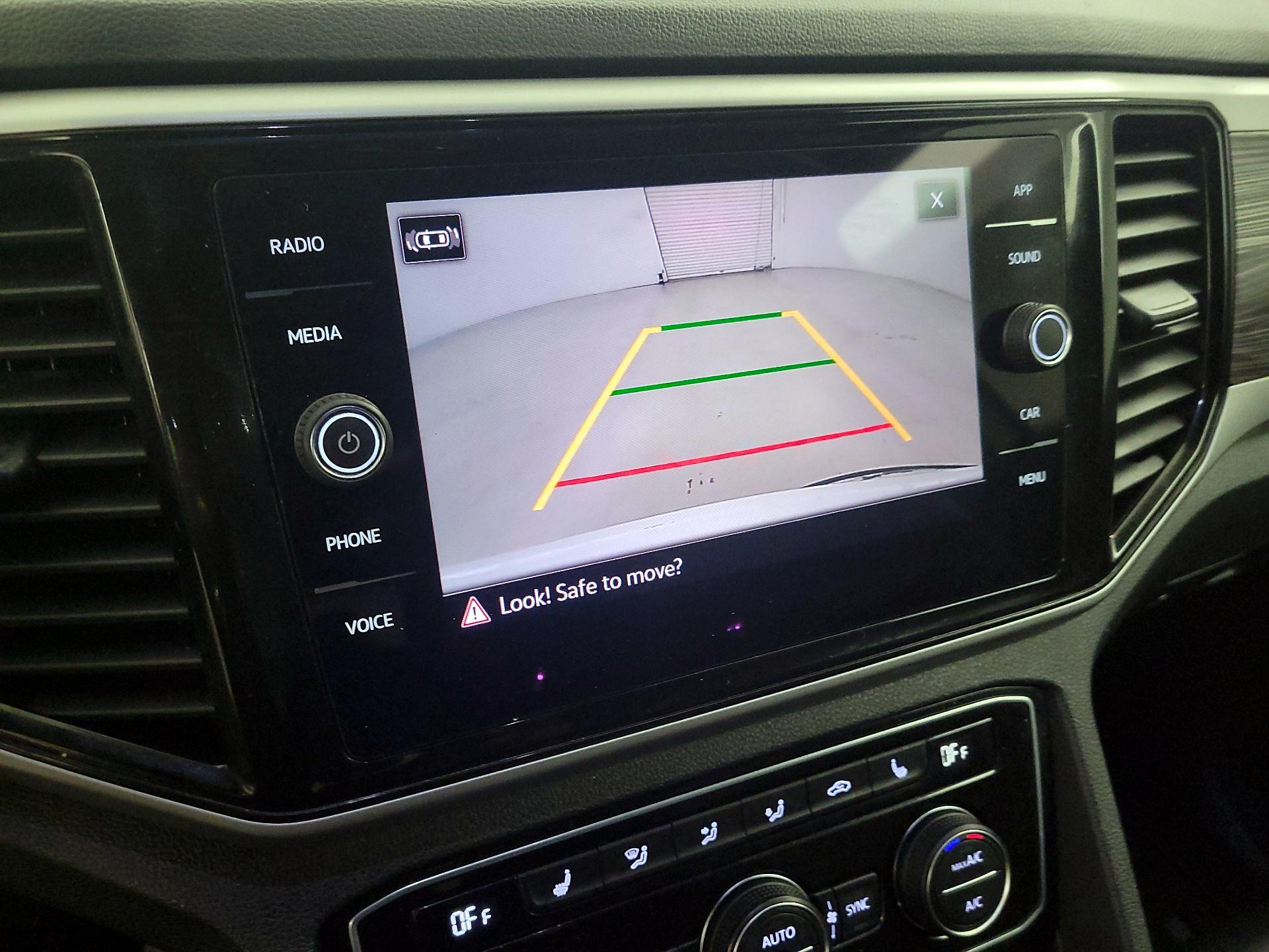 Thumbnail: 2023 Volkswagen Atlas - 14