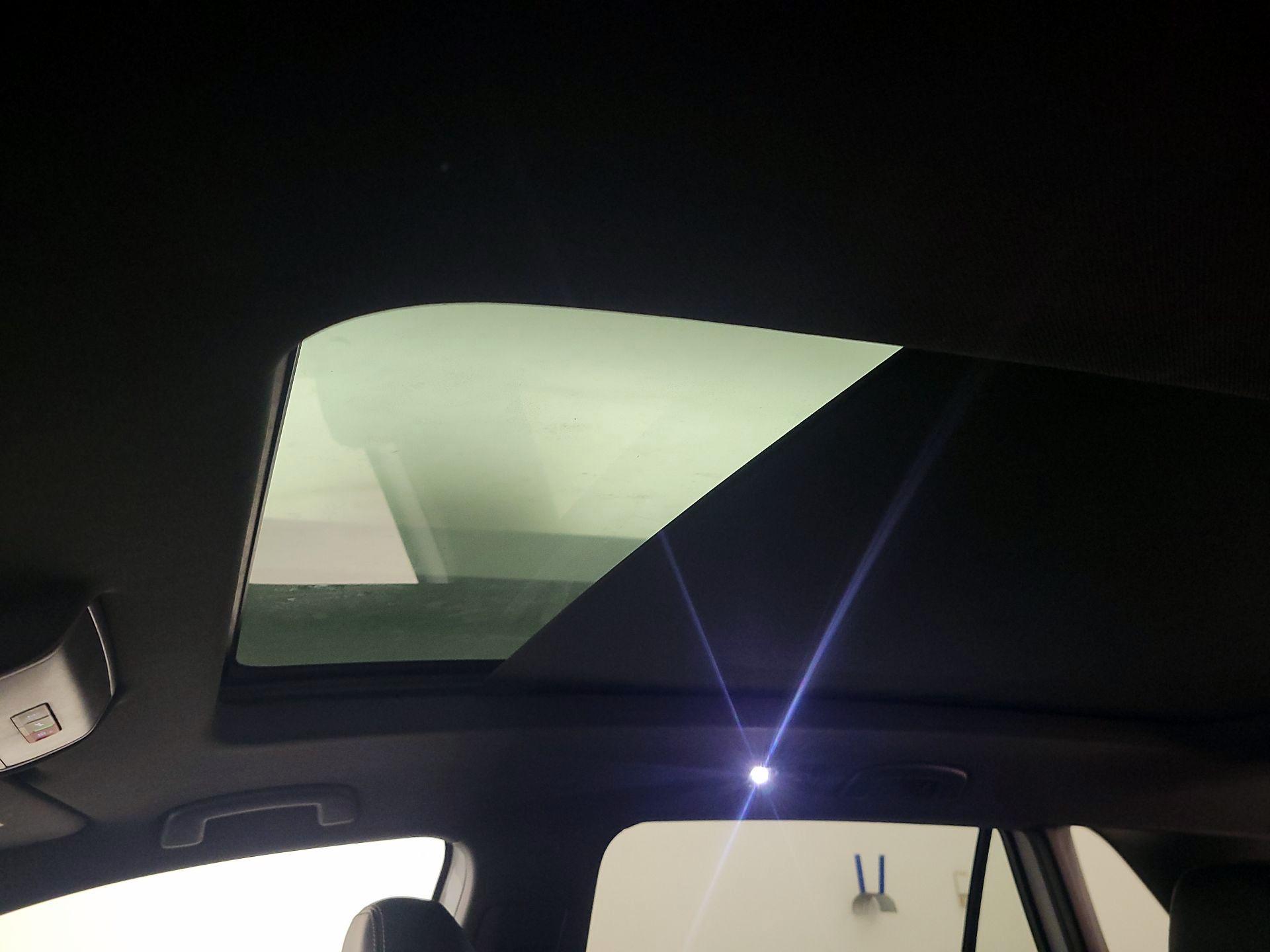 Thumbnail: 2023 Volkswagen Atlas - 19