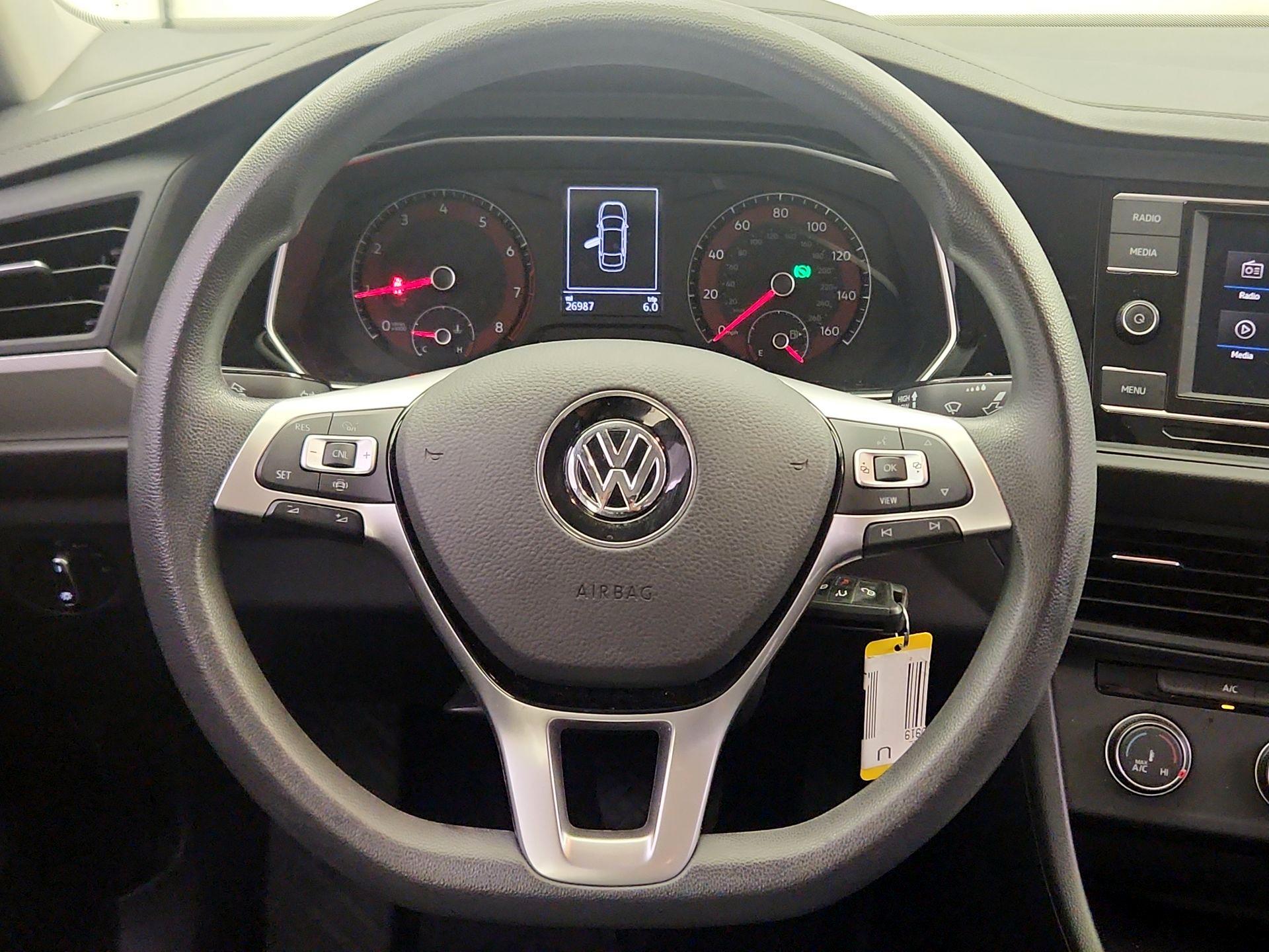 Thumbnail: 2021 Volkswagen Jetta - 10