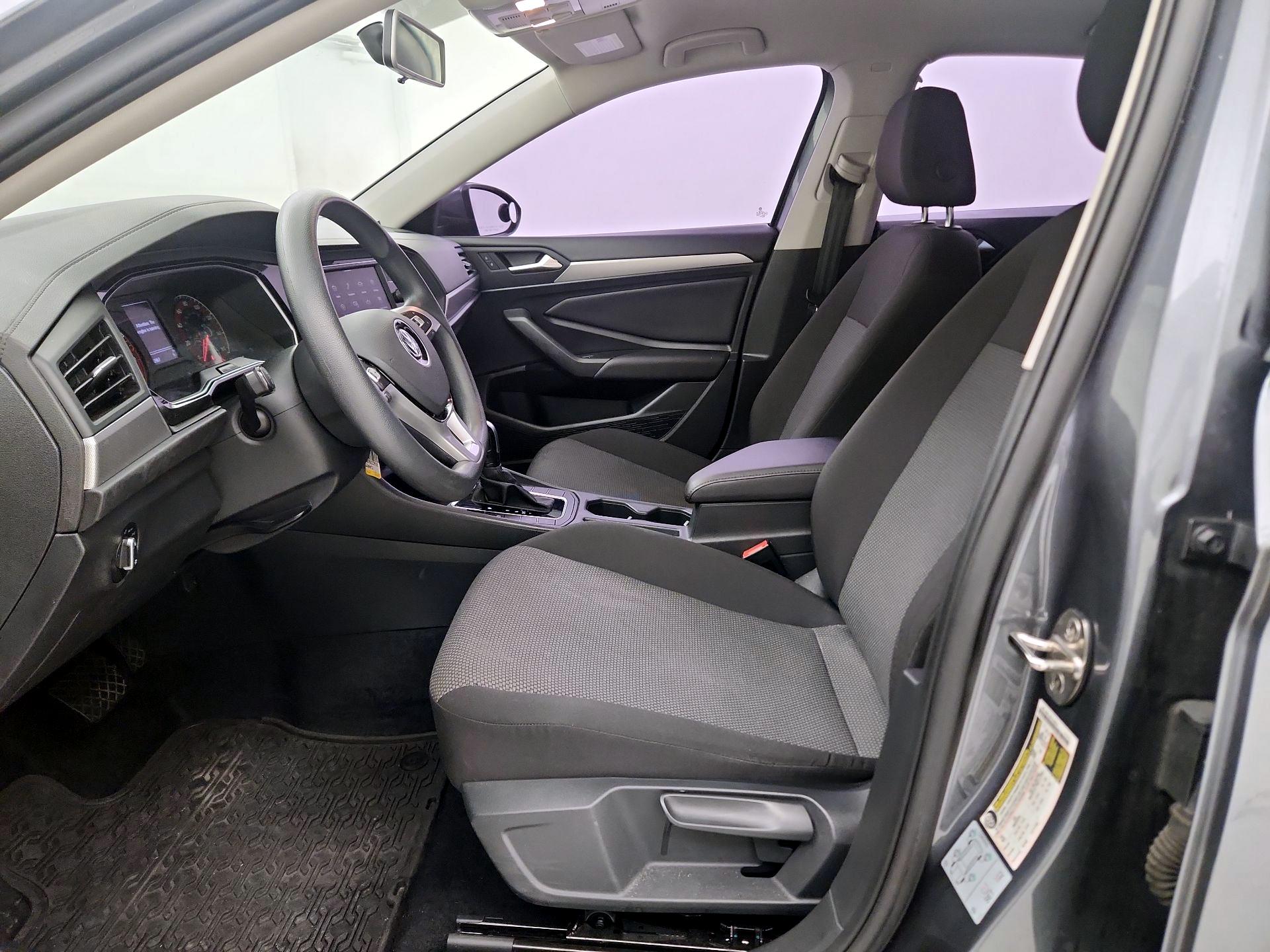 Thumbnail: 2021 Volkswagen Jetta - 11