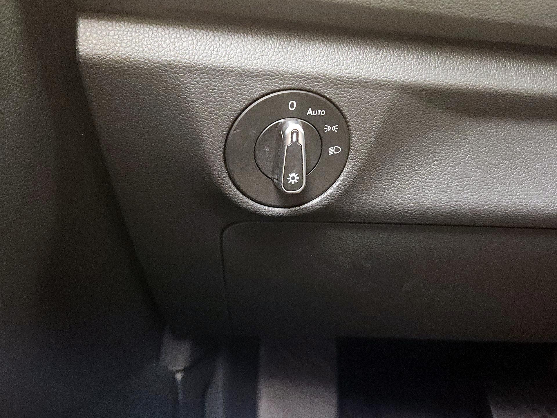 Thumbnail: 2021 Volkswagen Jetta - 13