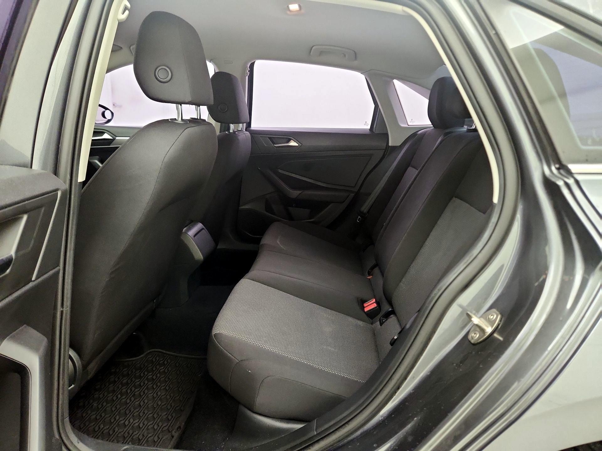 Thumbnail: 2021 Volkswagen Jetta - 19