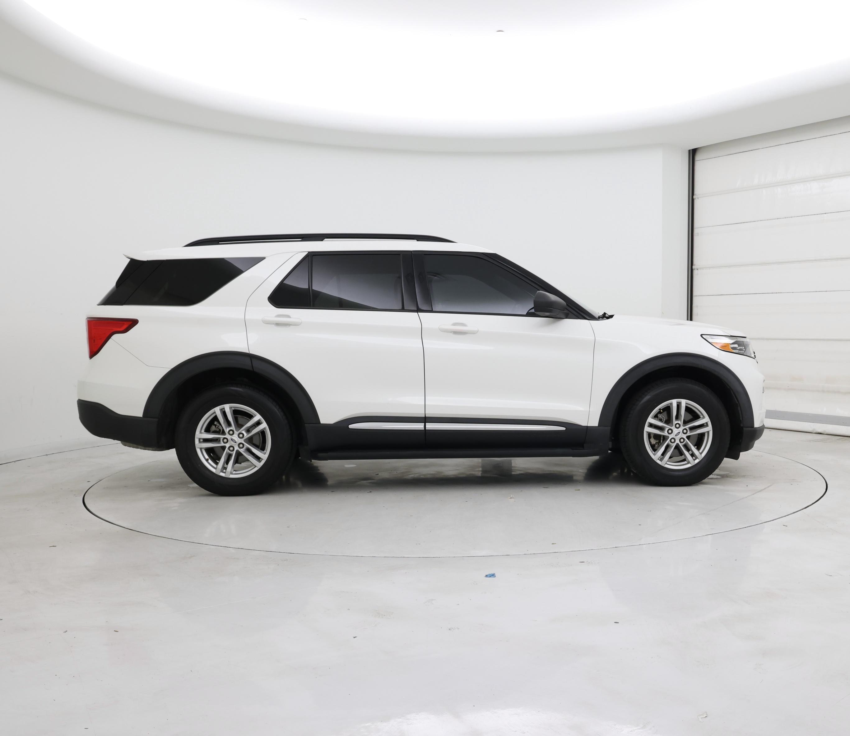 Thumbnail: 2020 Ford Explorer - 7