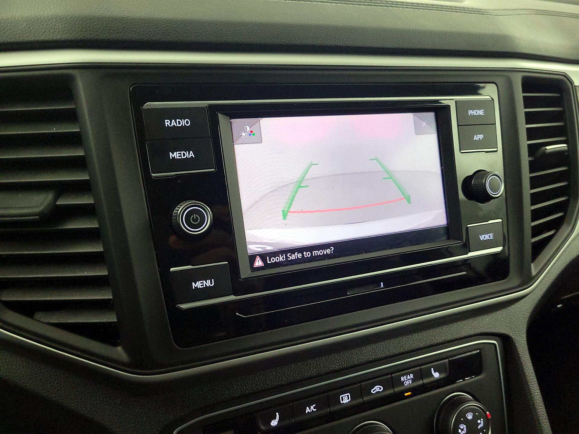 Thumbnail: 2022 Volkswagen Atlas - 14