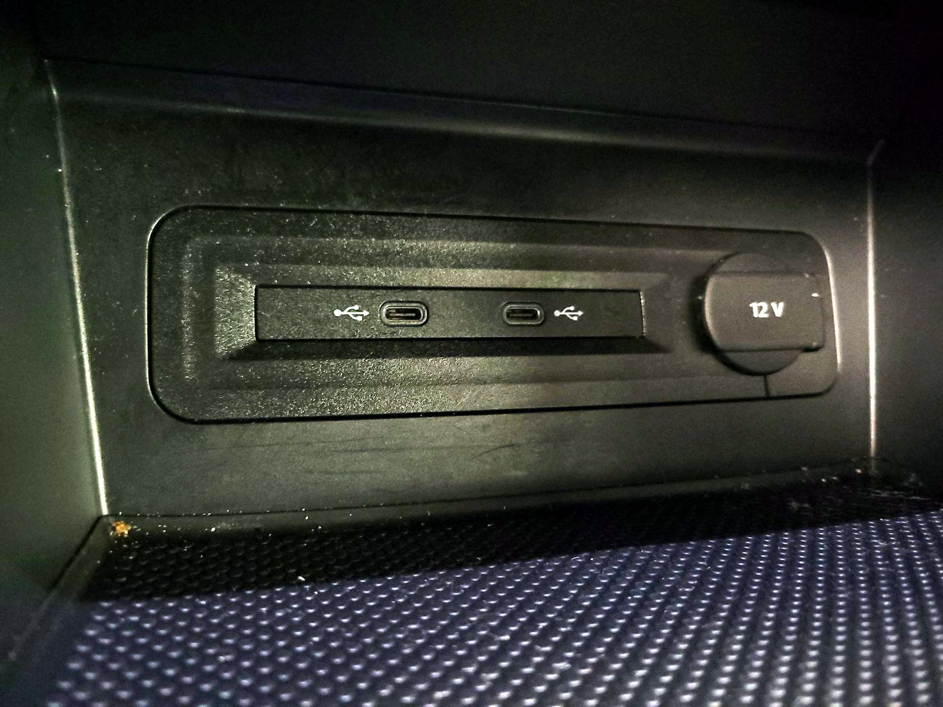 Thumbnail: 2022 Volkswagen Atlas - 18