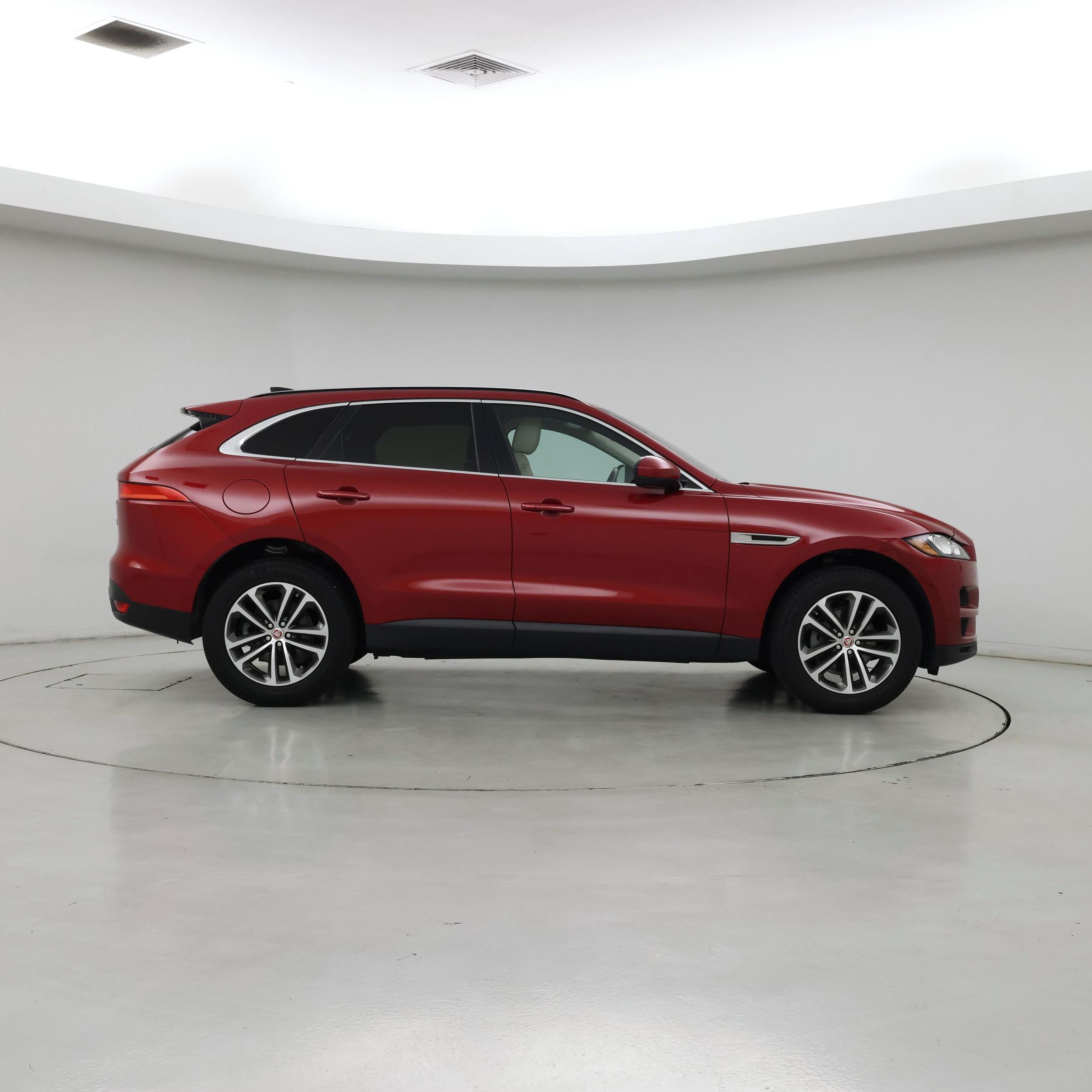 Thumbnail: 2020 Jaguar F-Pace - 7