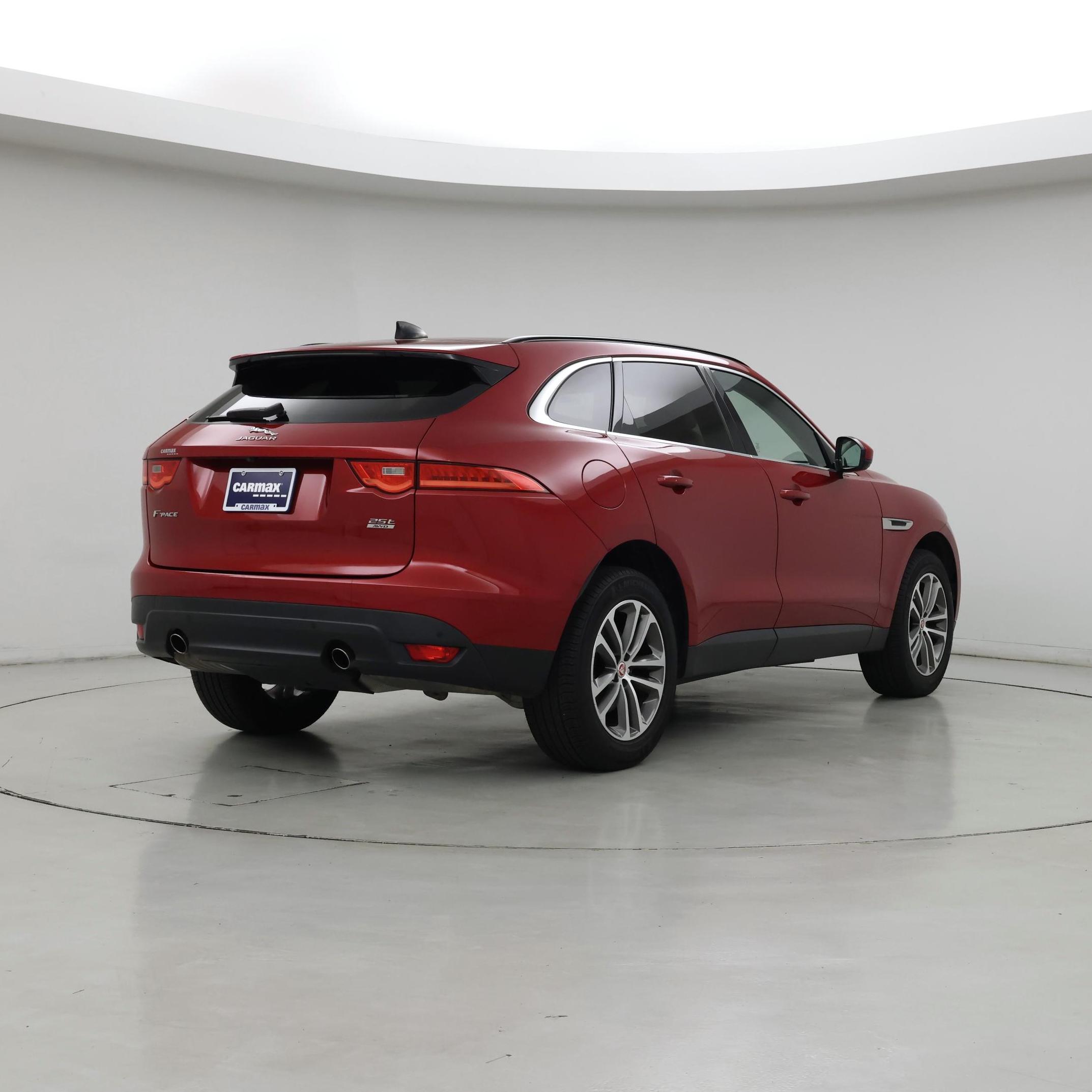 Thumbnail: 2020 Jaguar F-Pace - 8