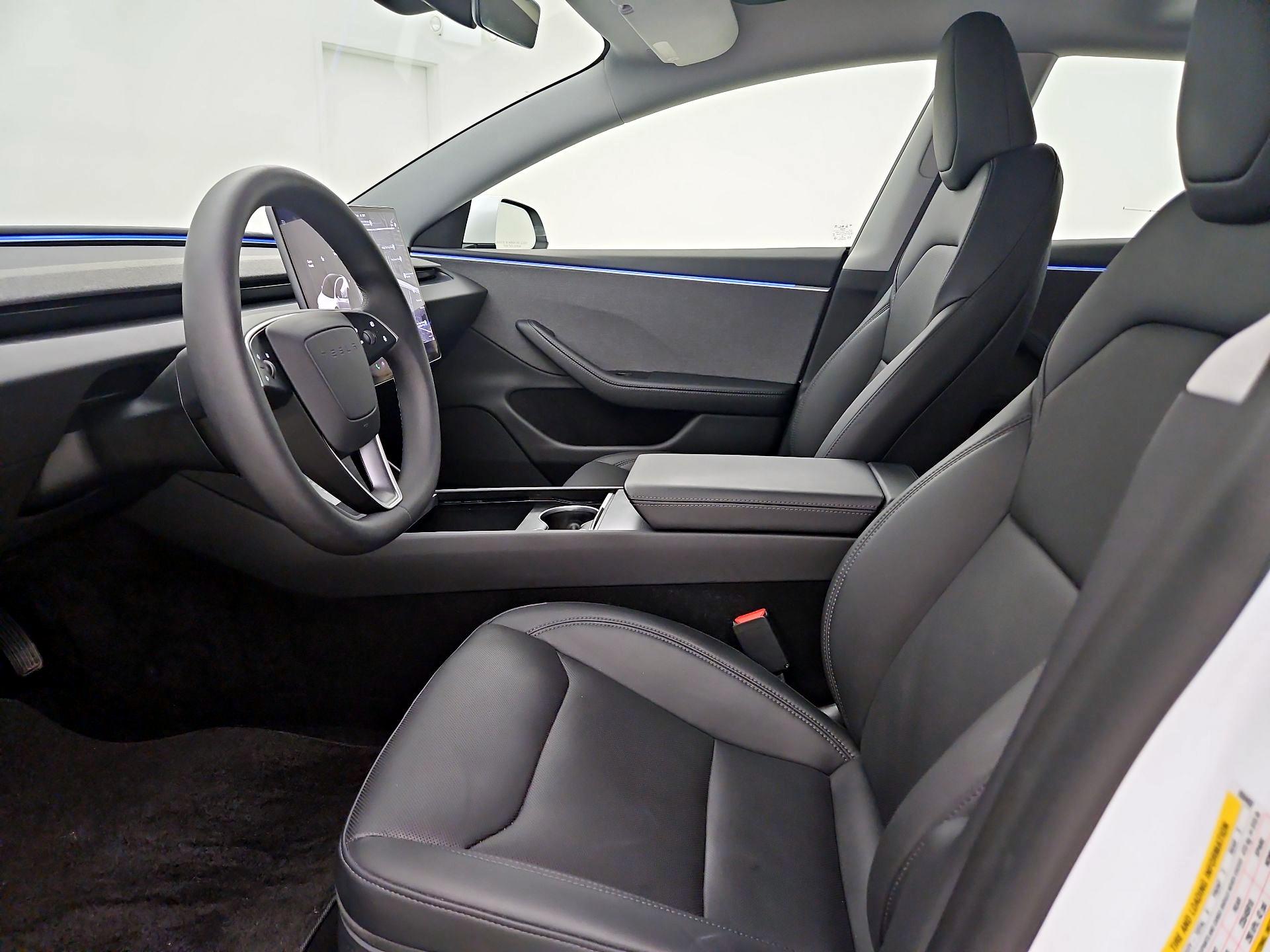 Thumbnail: 2025 Tesla Model 3 - 11