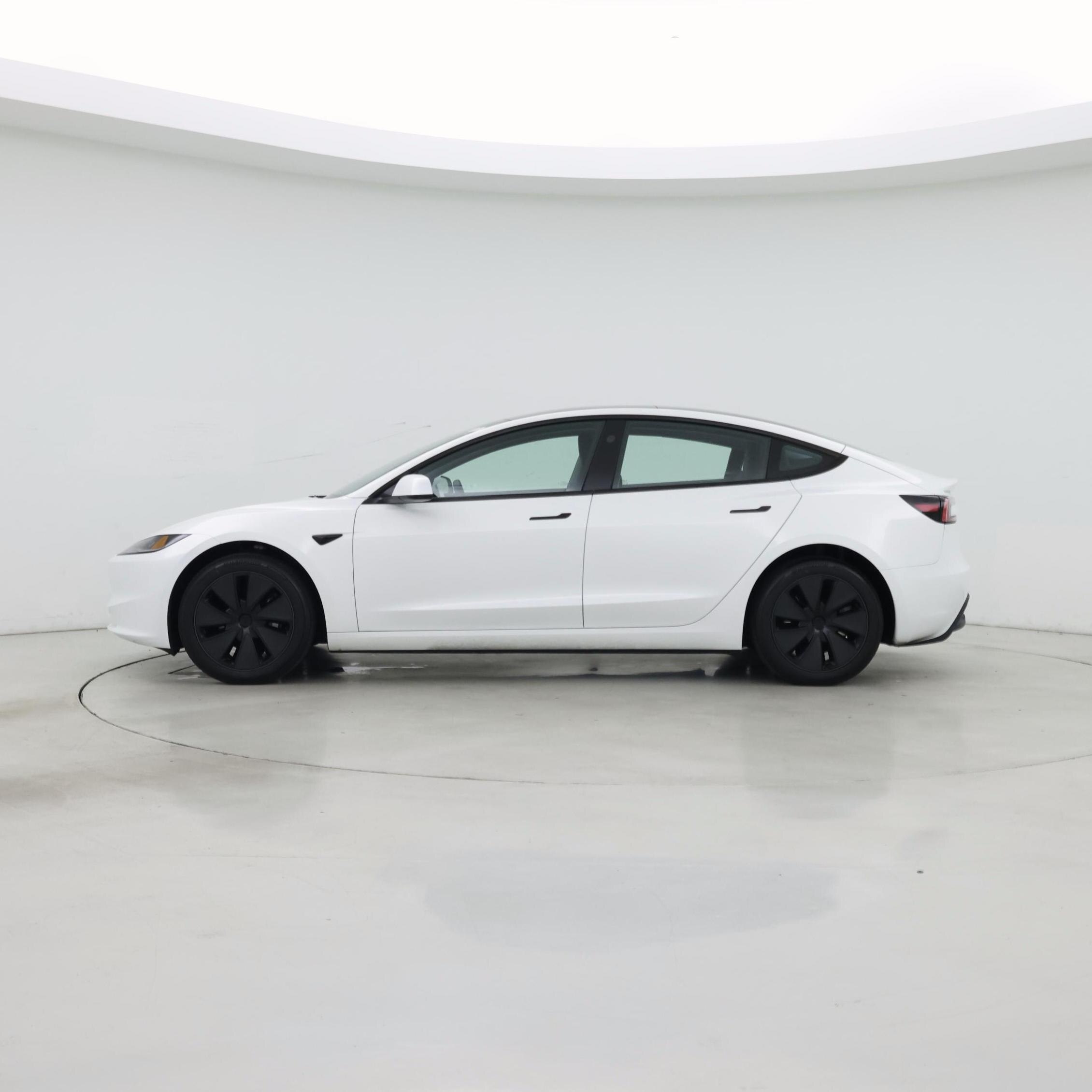 Thumbnail: 2025 Tesla Model 3 - 3