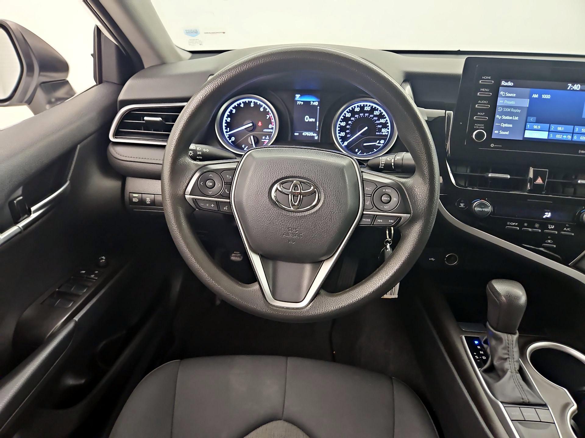Thumbnail: 2022 Toyota Camry - 10
